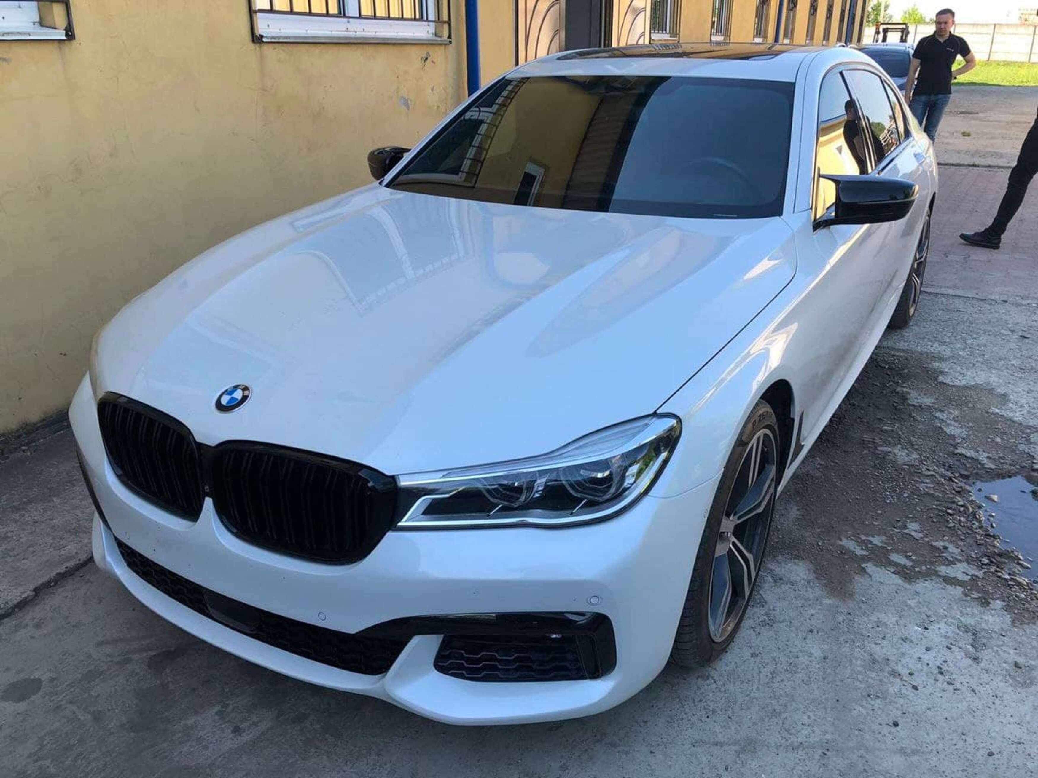 Накладки на дзеркала Чорний глянець (M-Look) на BMW 5 Series G30 / G31 2017-2020 року 6
