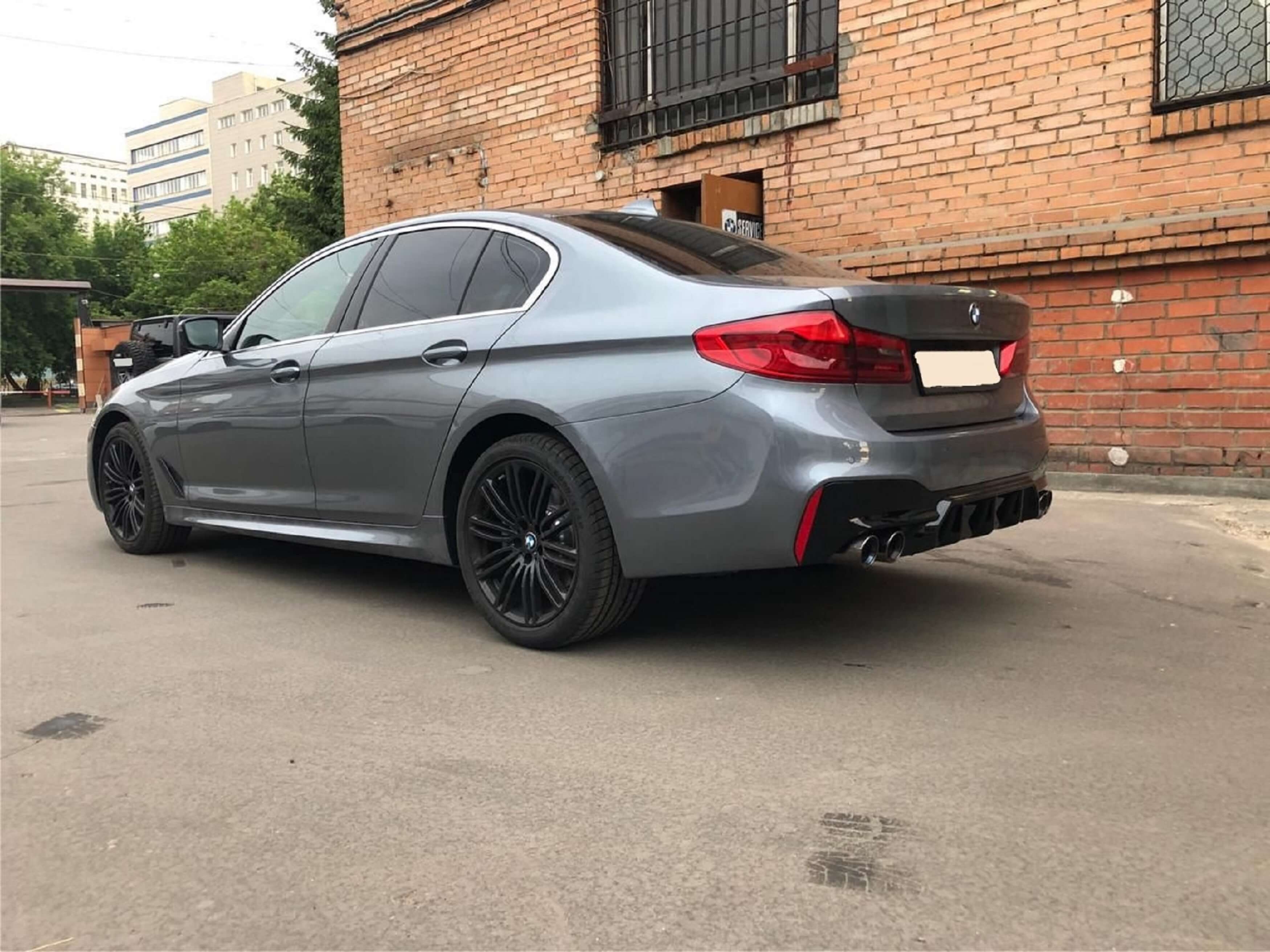 Задній бампер (стиль M5 F90) на BMW 5 Series G30 / G31 2017-2020 року 6