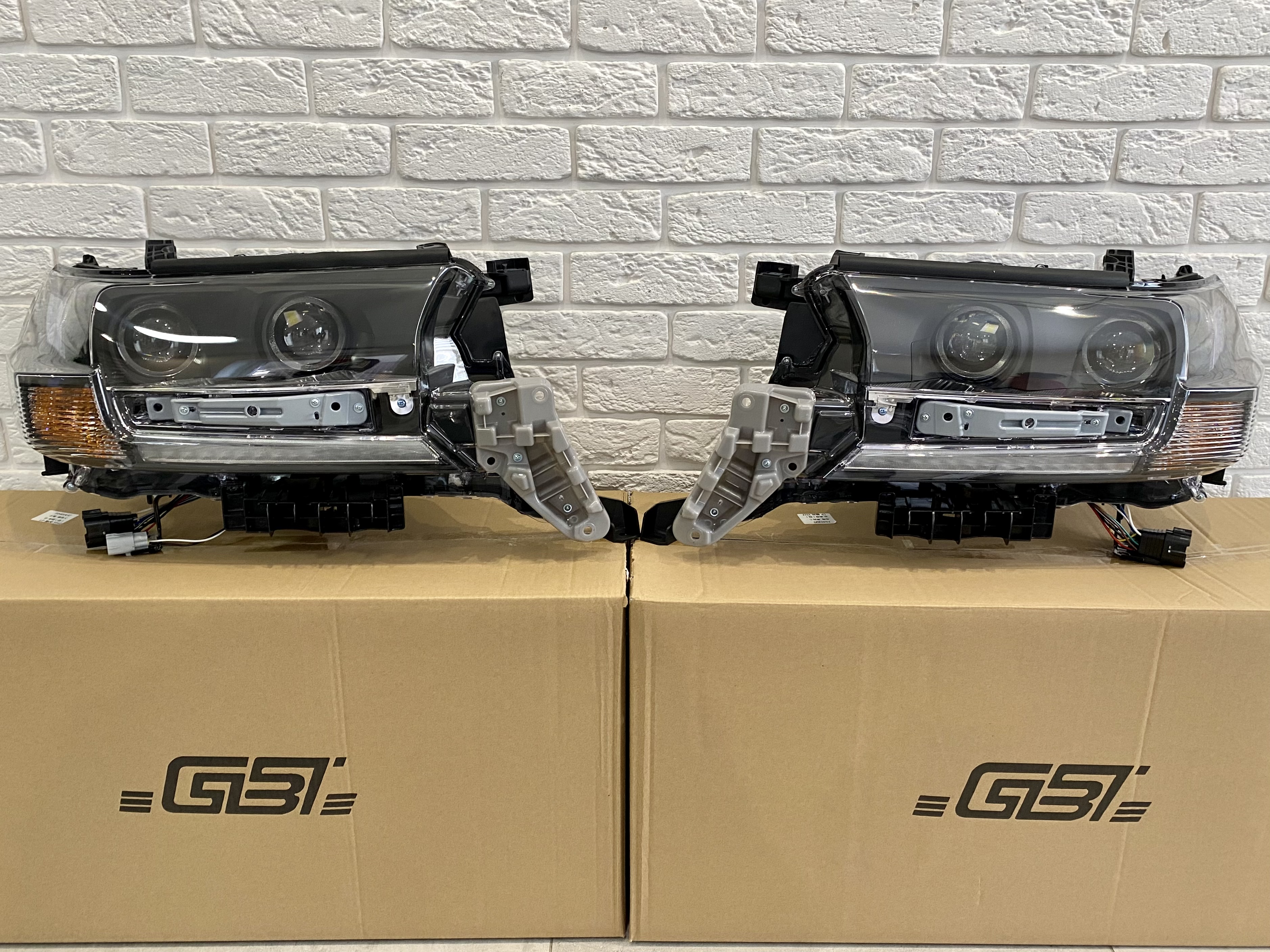 Full Led фари Executive Black Toyota Land Cruiser 200 2016- 2