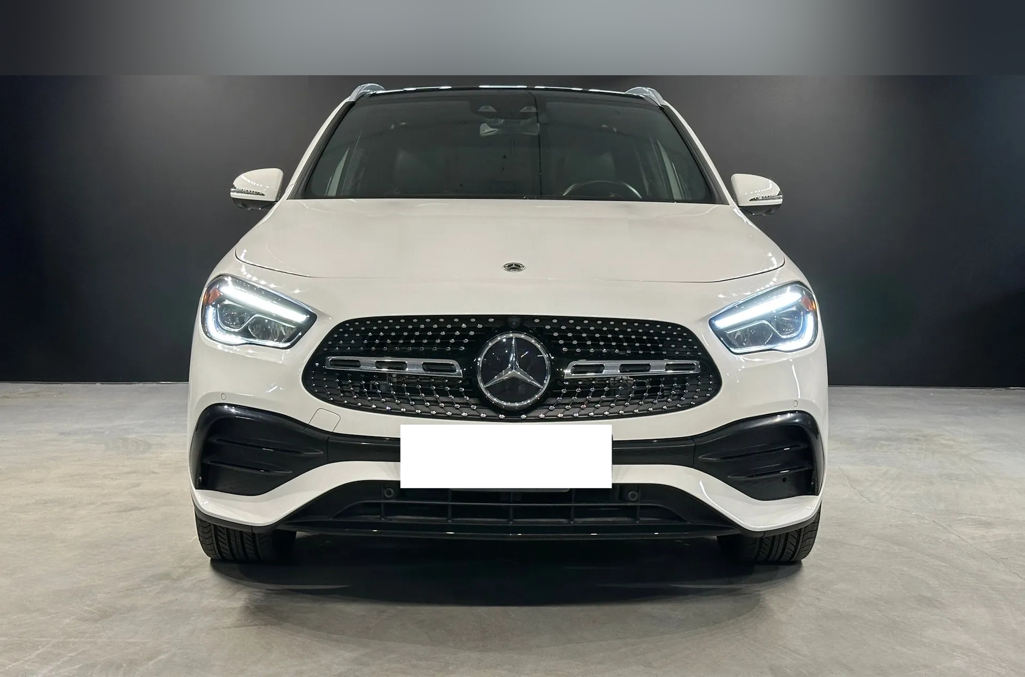 Решітка радіатора Full Black AMG GT на Mercedes-Benz GLA-Class H247 2020-2023 року 4