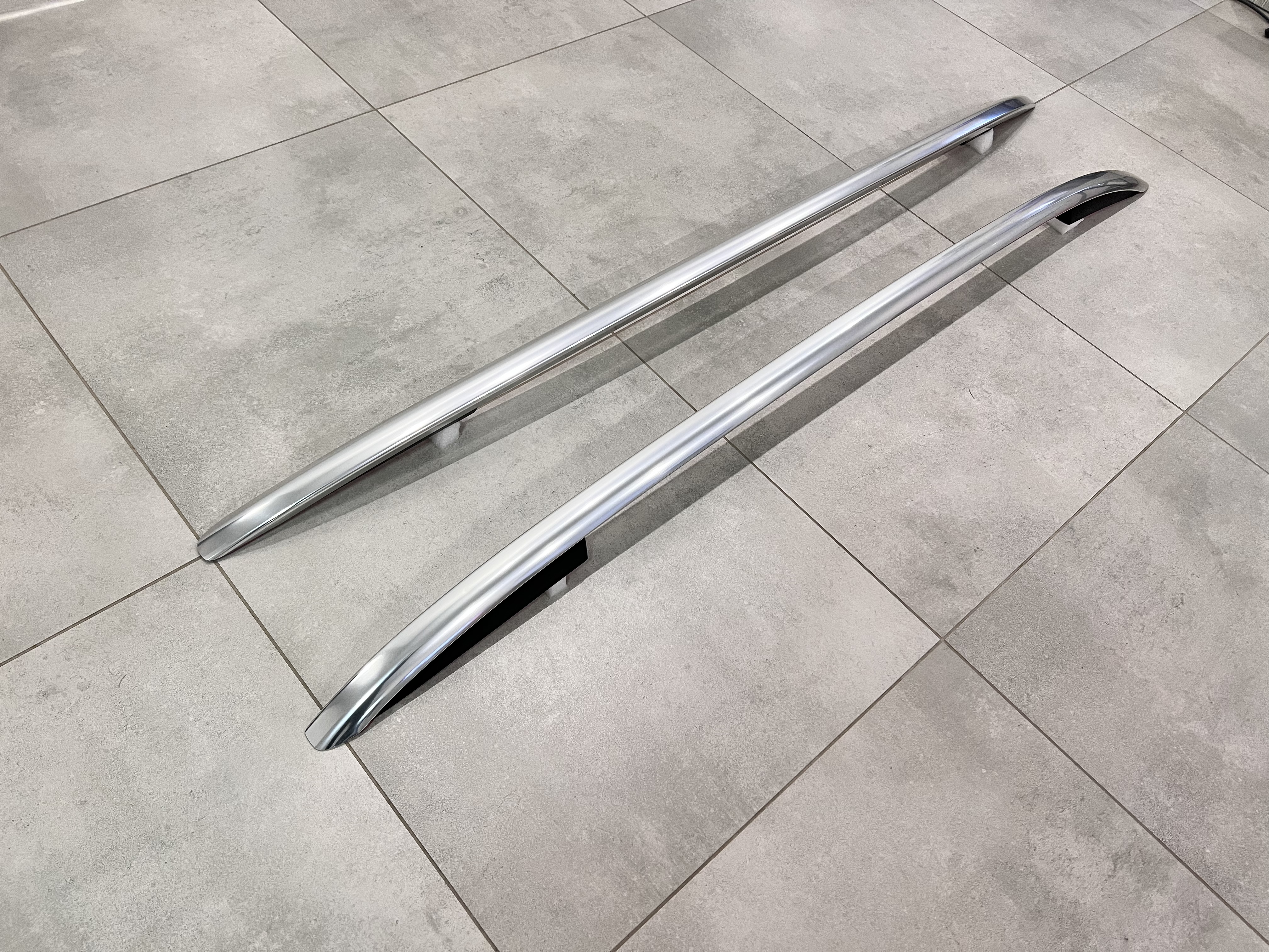 Рейлінги на дах OEM Porsche Cayenne 958/Volkswagen Touareg 2010-2018 алюміній 2шт. колір срібло 2