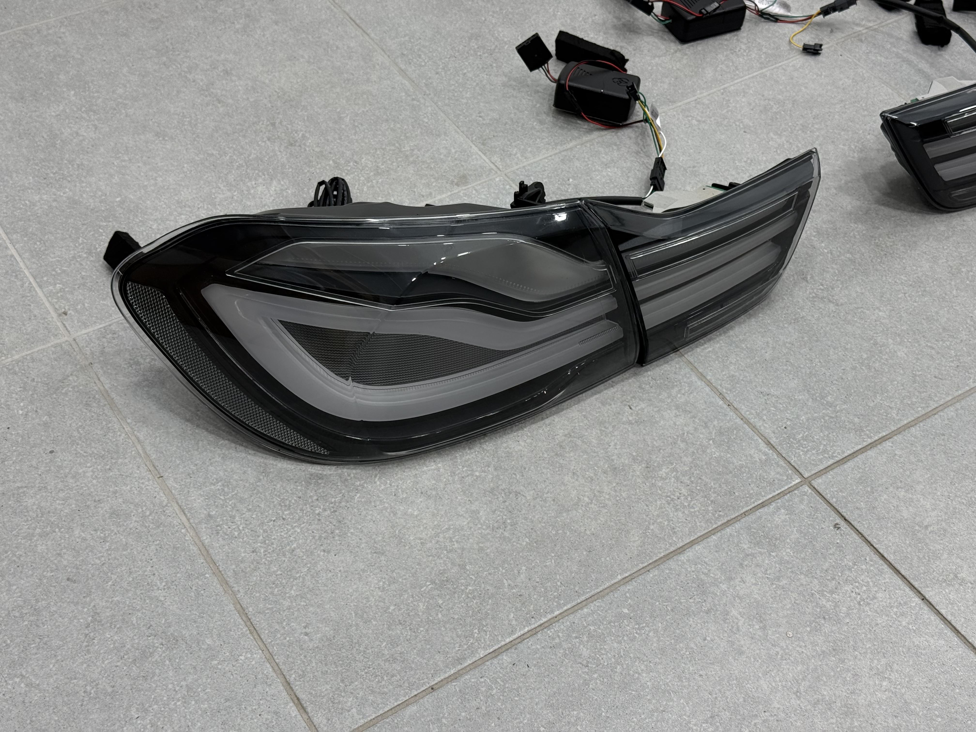 Задні димчасті LED ліхтарі рестайлінг для BMW 4 series F32 F33 F36 F82 F83 2013-2020 4