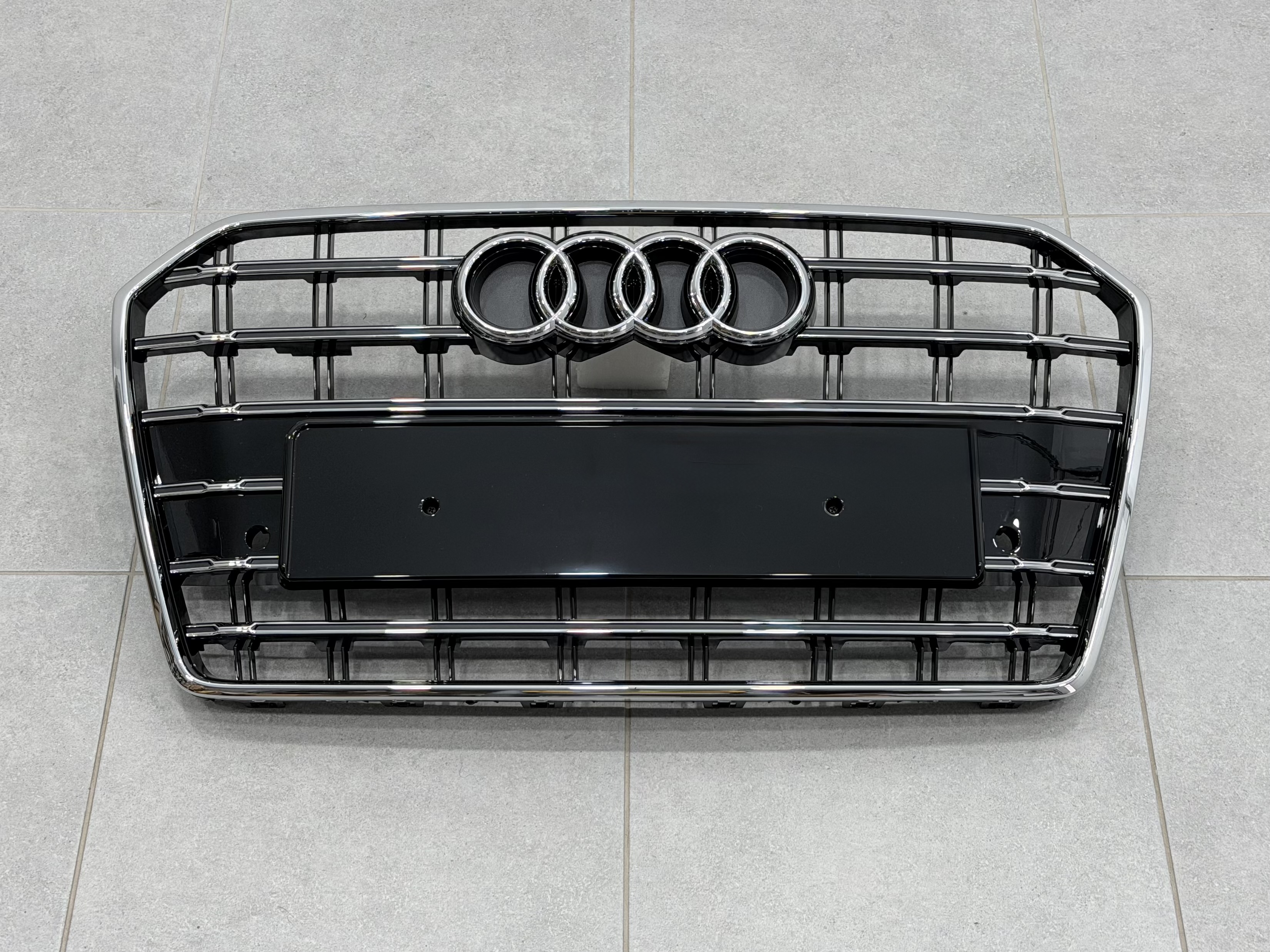 Решітка радіатора для Audi A6 C7 2015-2017 2