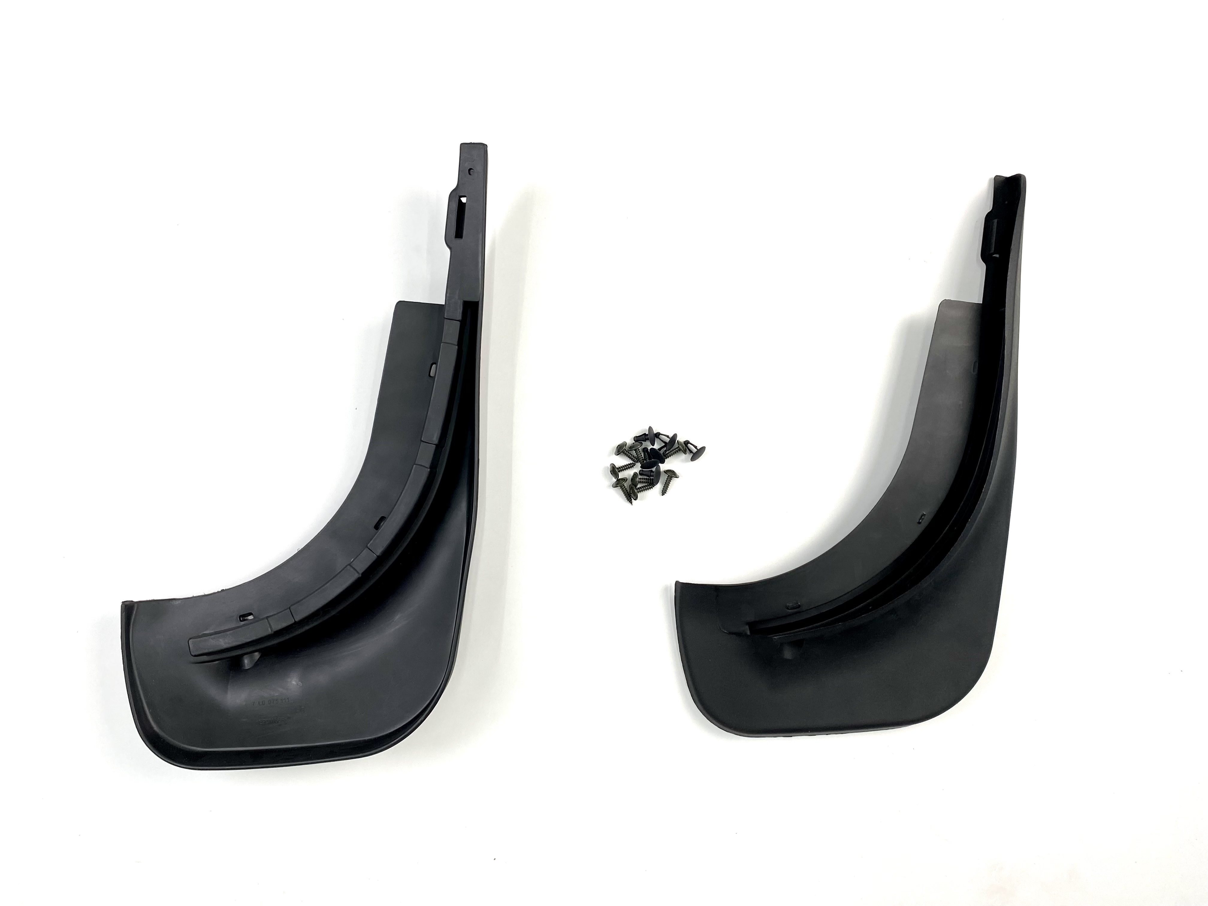 Бризковики задні Volkswagen Touareg 2002-2009 комплект 2шт 4