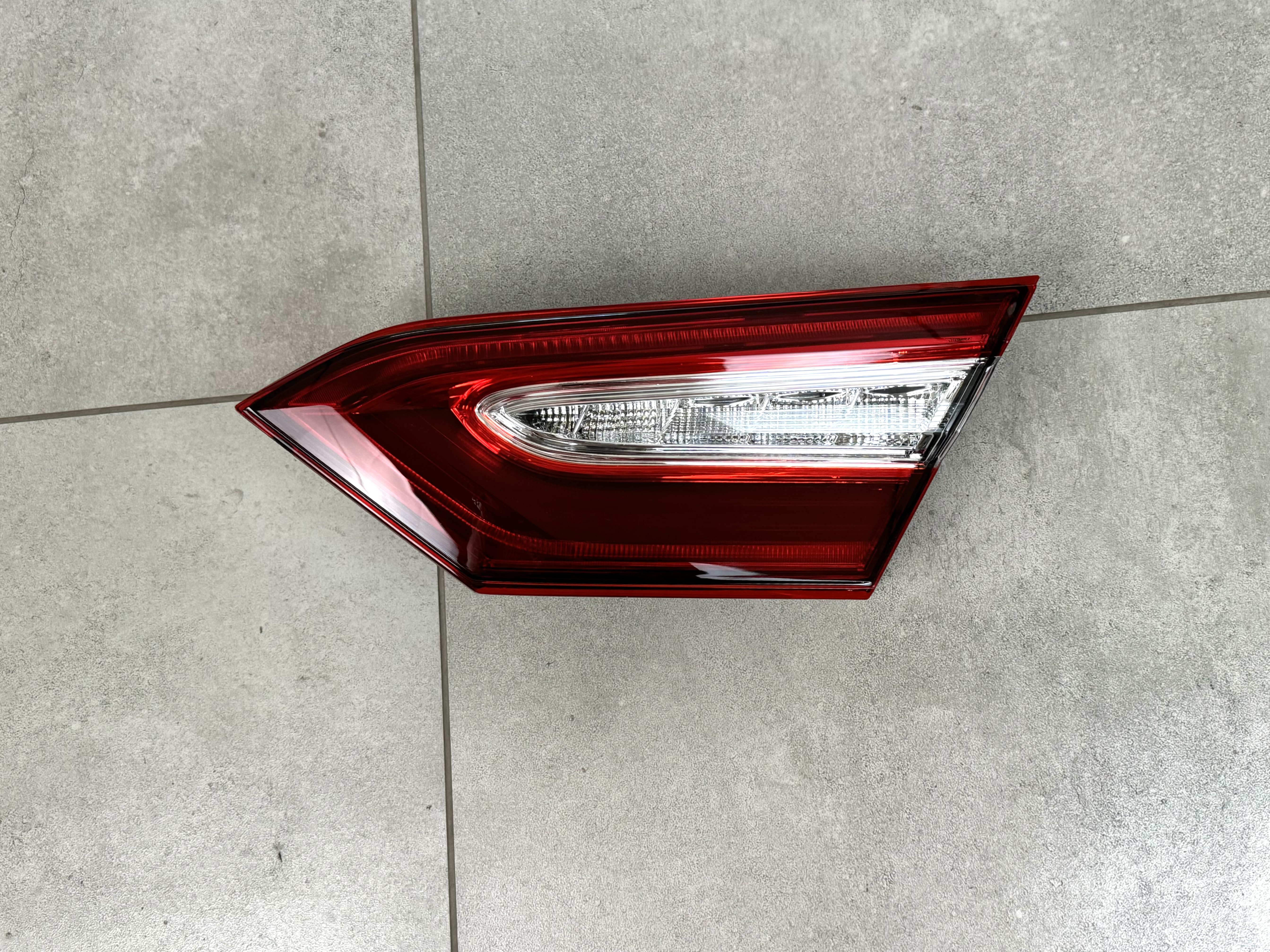 Задній ліхтар правий внутрішній FULL LED Toyota Camry 70 ЄВРОПА ТА АМЕРИКА 2017-2020 1шт. 4