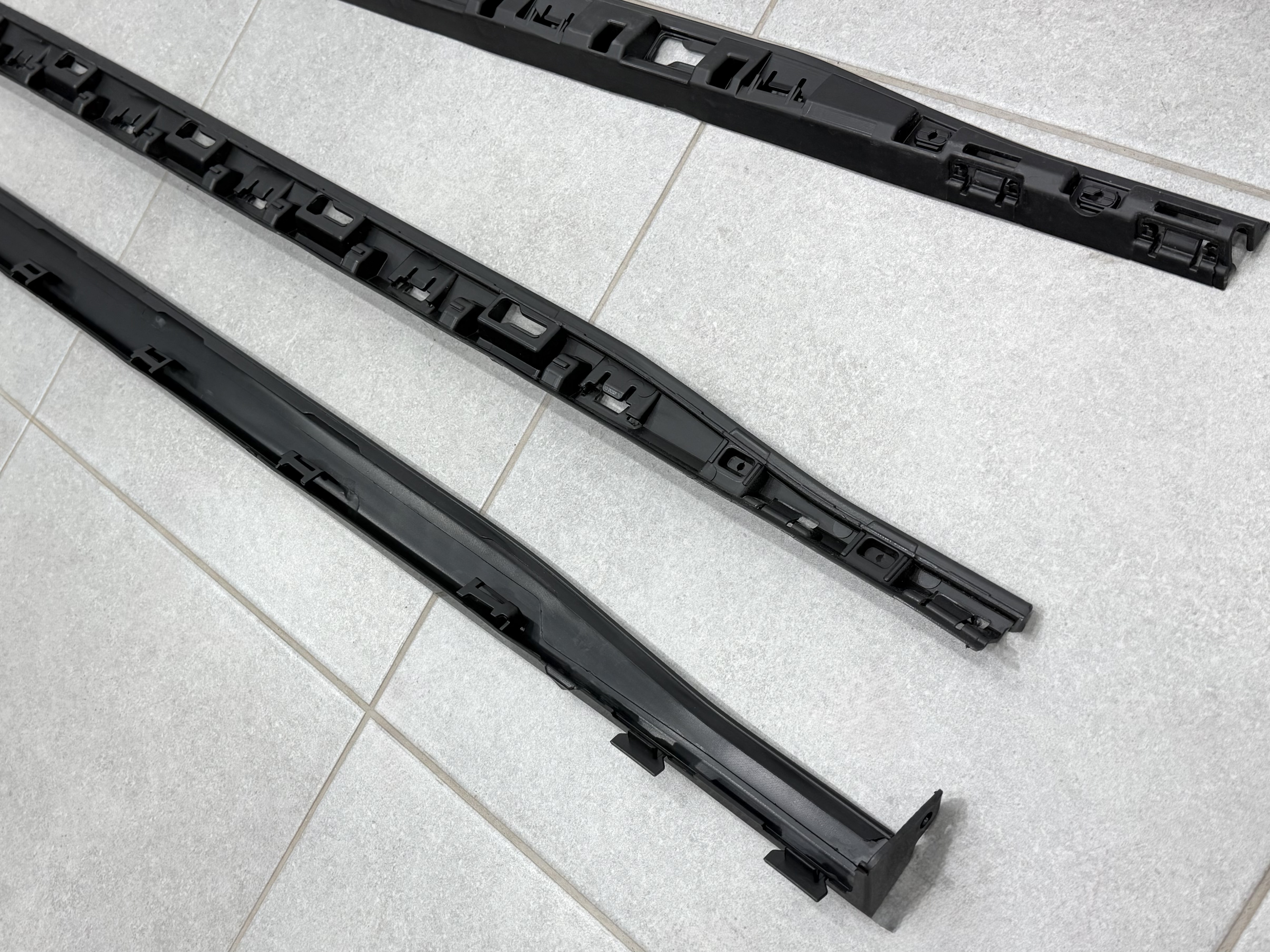 Леза на пороги R-Line для Volkswagen Golf 8 2022- 6