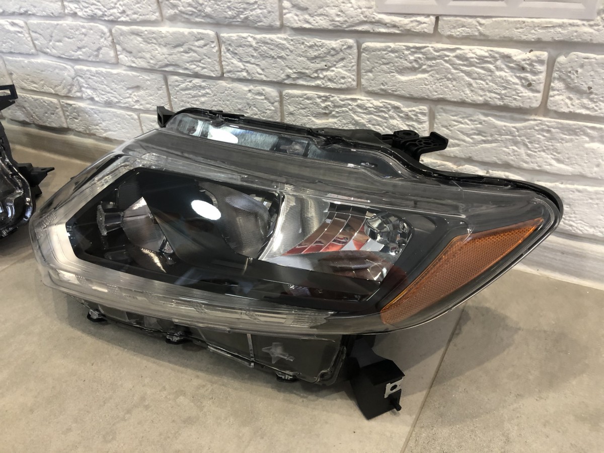 Фара ліва галоген Nissan Rogue T32 2014-2016 до рестайлінгу 3