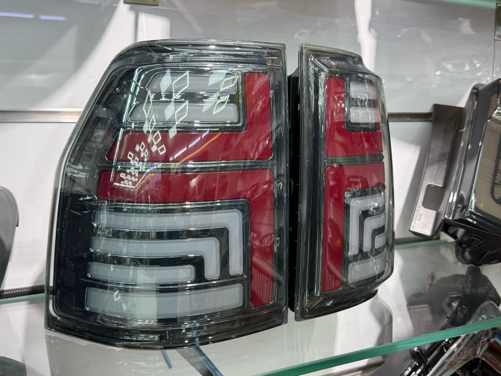 Задні ліхтарі LED (2 шт) 2