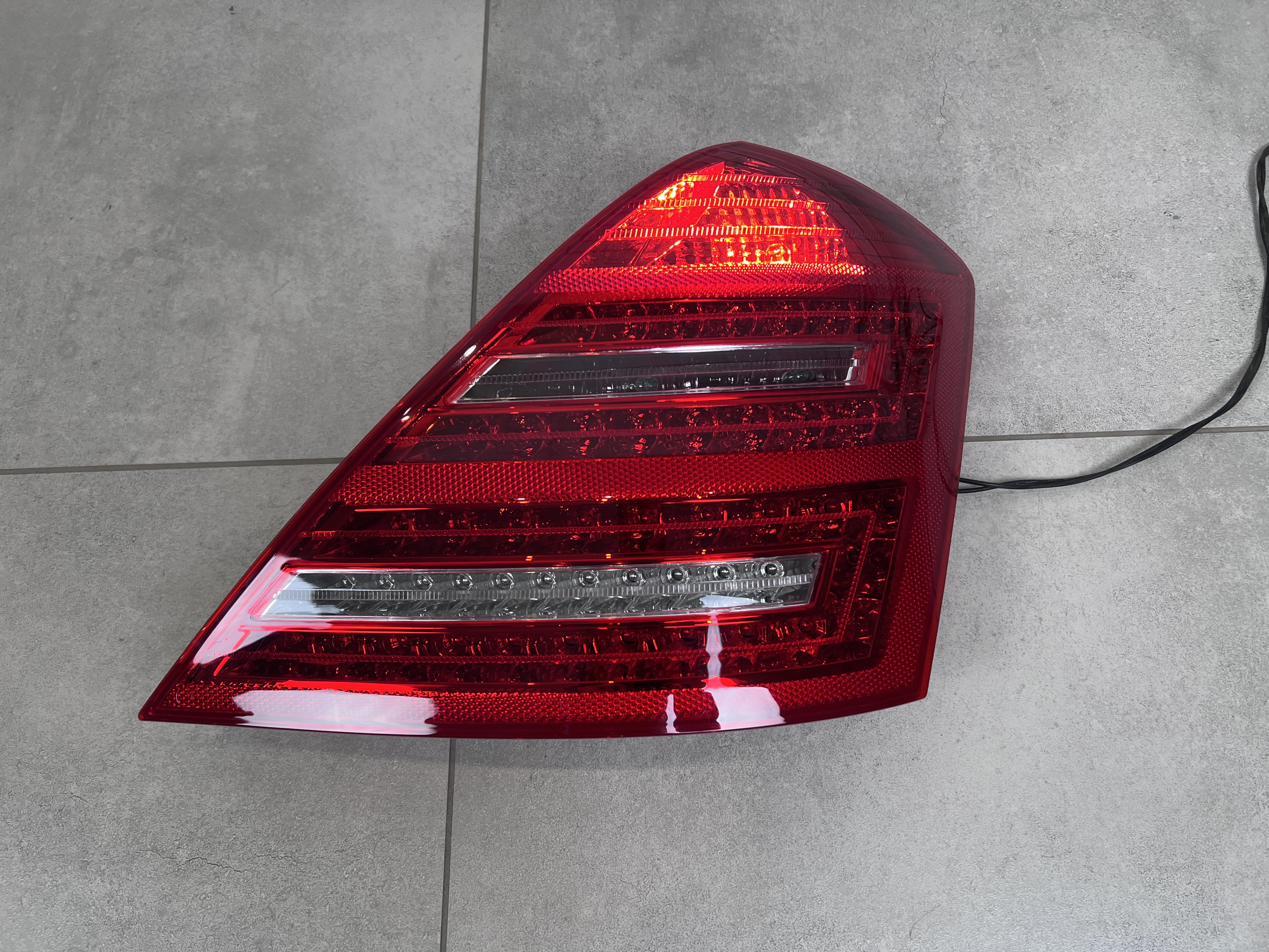 Задні ліхтарі рестайлінг для Mercedes-Benz S-class W221 2005-2013 2шт. 6