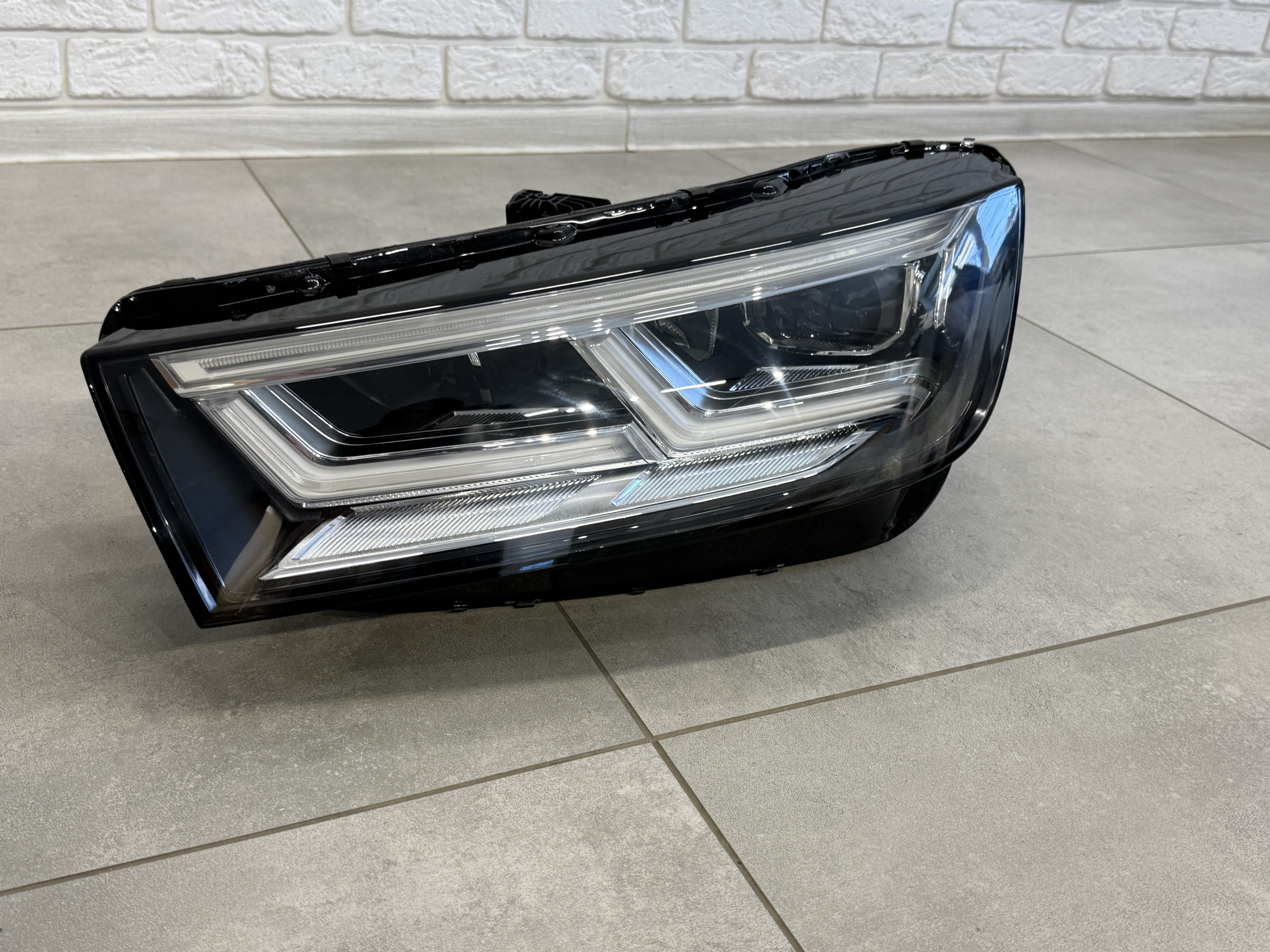 Фари LED для AUDI Q5 2017-2020 2шт. комплектні з блоками 4