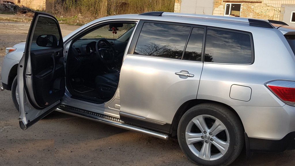 Бокові пороги Premium (2 шт., нерж.) Ø60 3