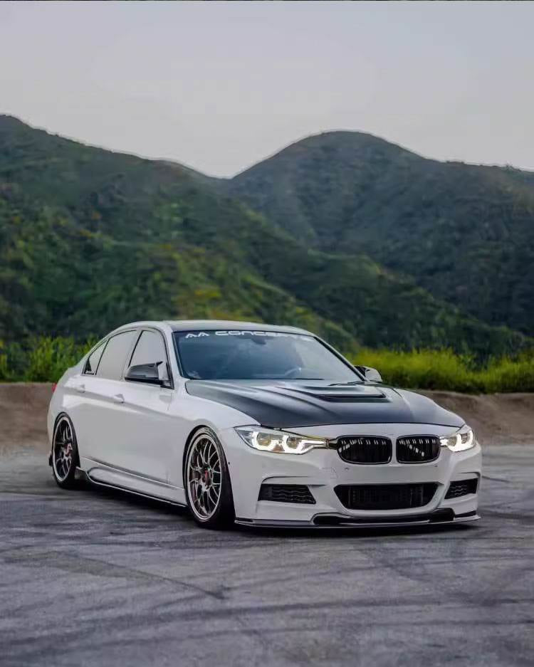Накладка на передній бампер Lip V-Style (для F30 M-Sport, Карбон) 5
