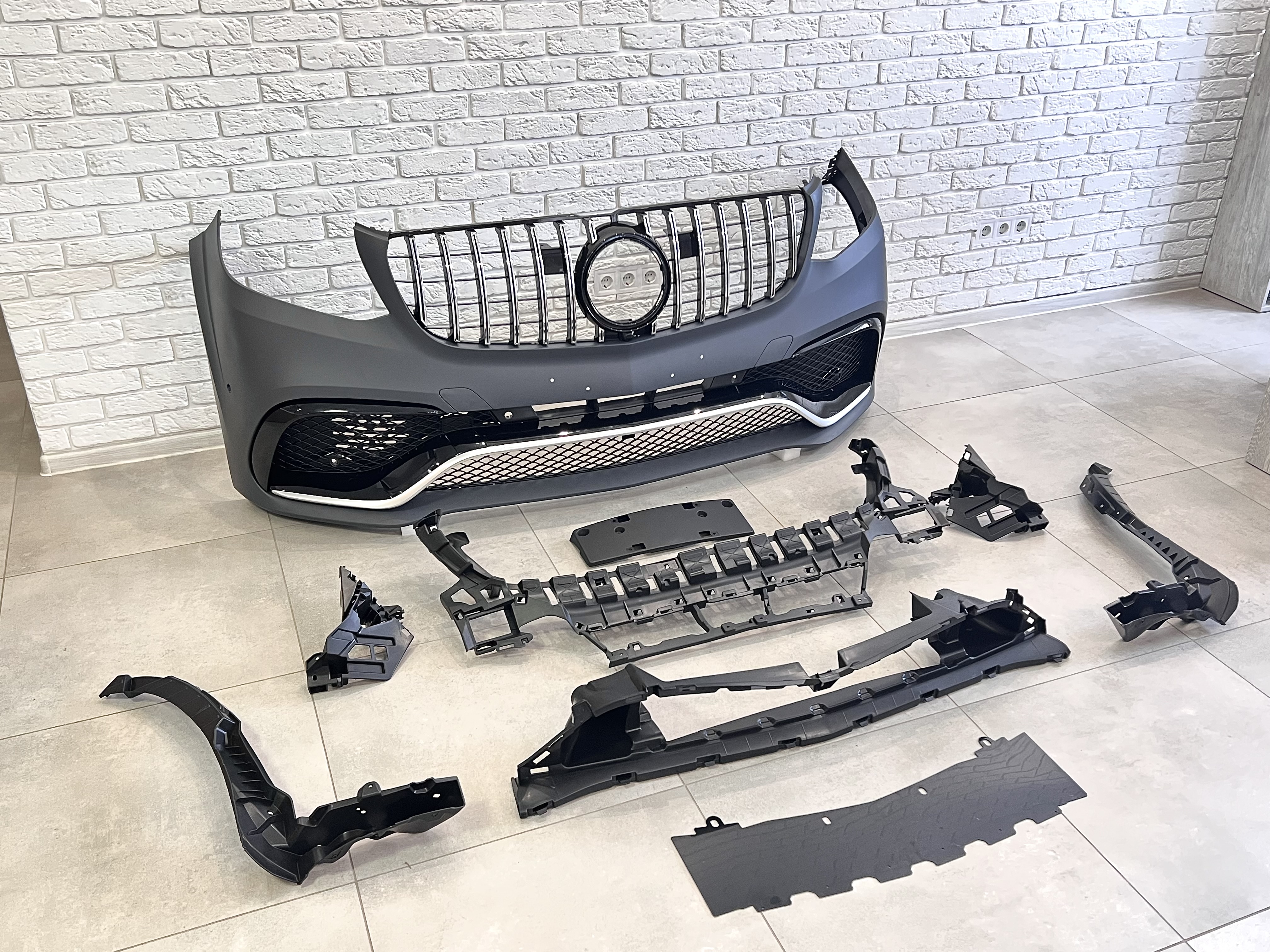 Комплект обвісу GLS63 AMG Mercedes Benz GLS class X166 2015-2018 4