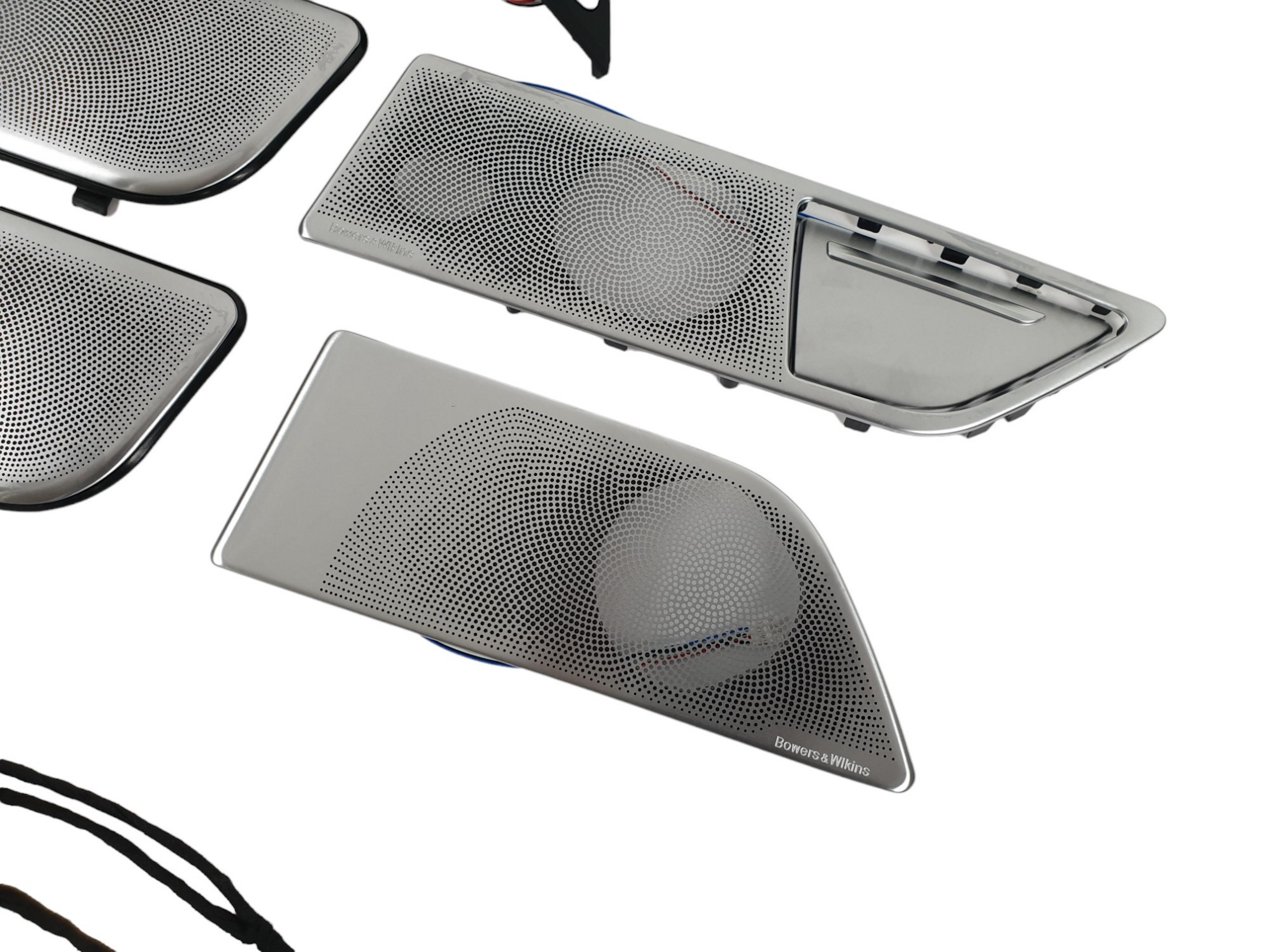 Сітки на динаміки (Bowers & Wilkins) "WLK" на BMW 7 Series G11 / G12 2015-2019 року 3