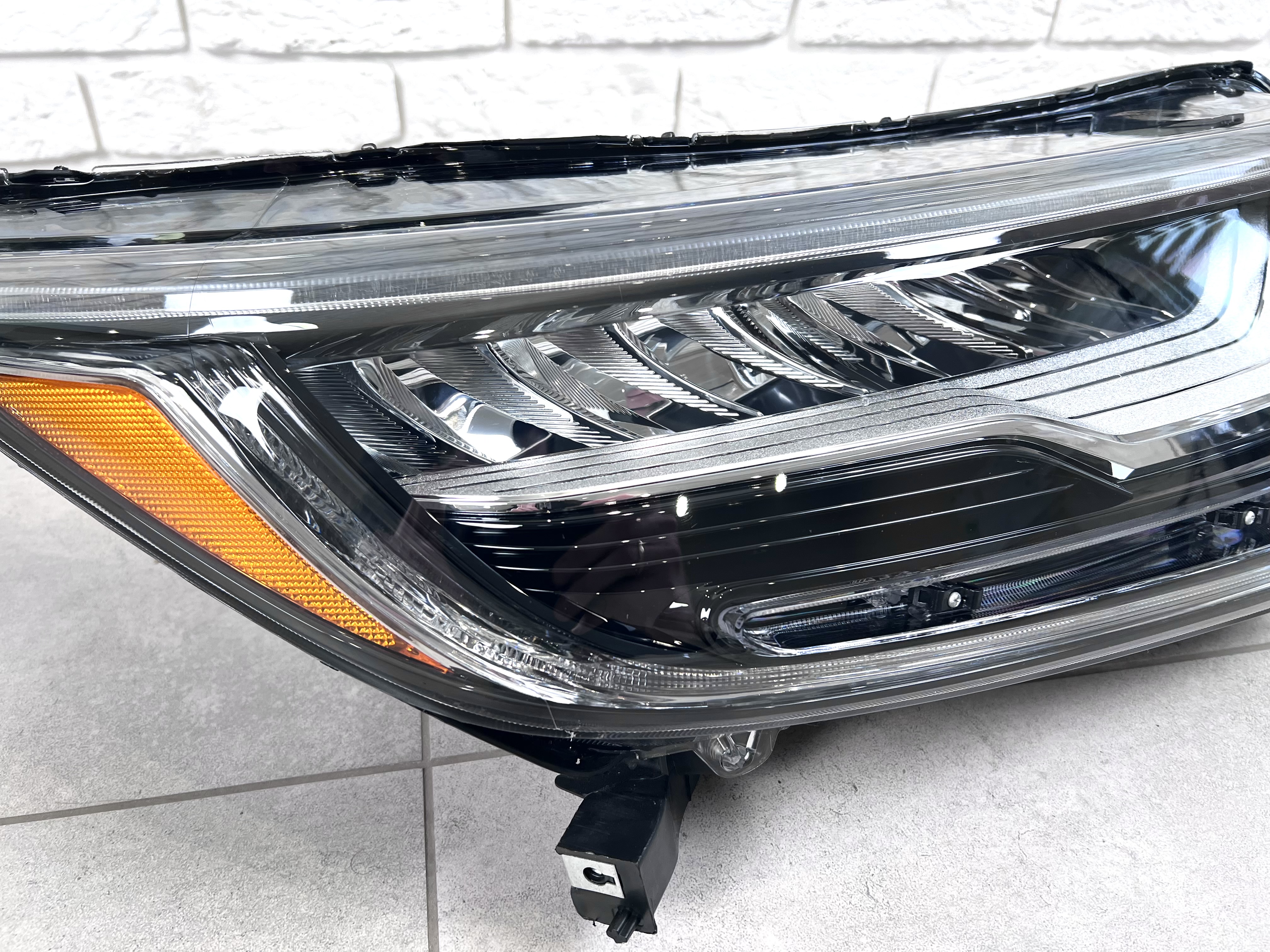 Фара права Full Led Honda CR-V 5 2017+ 3