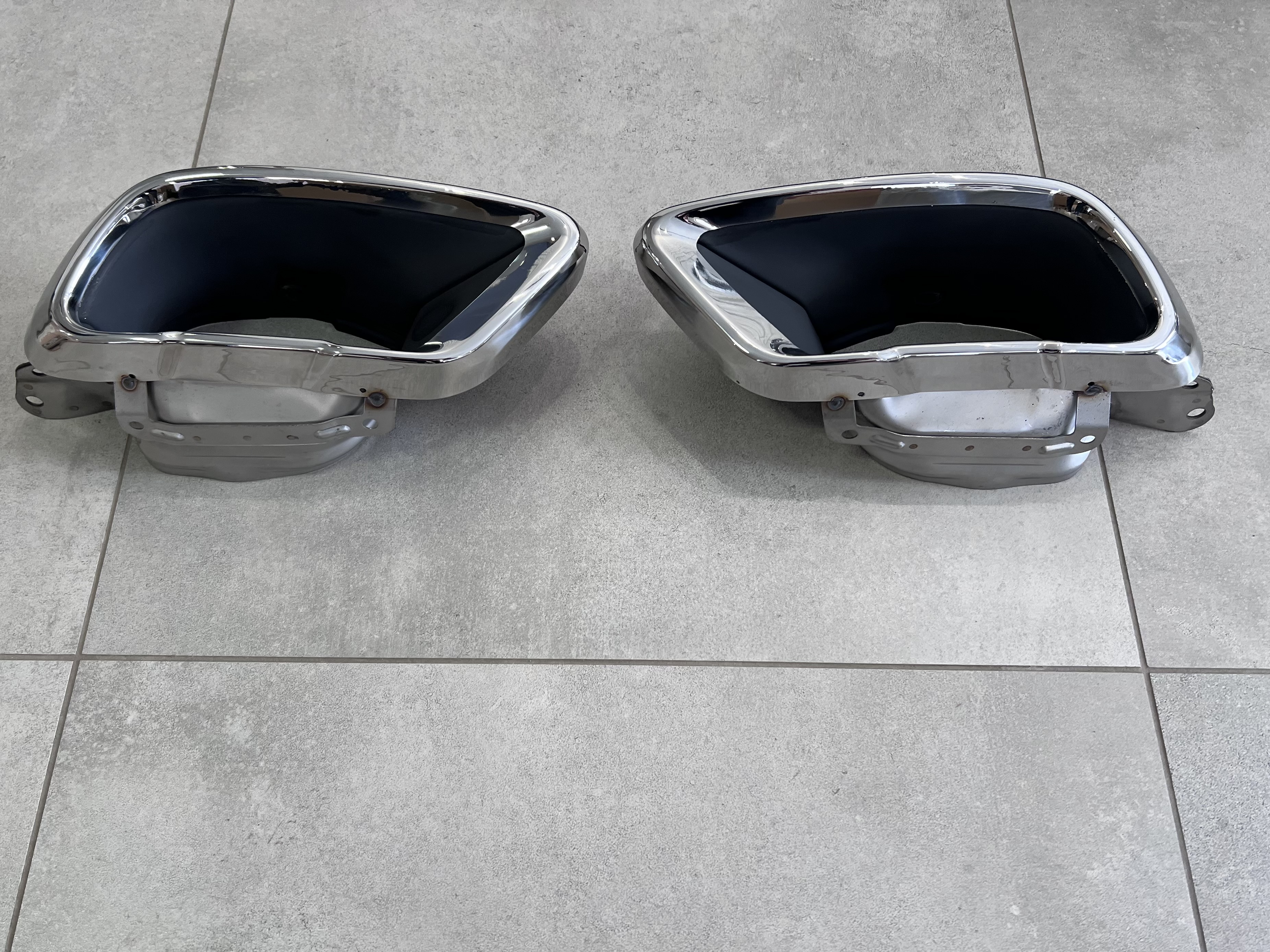 Насадки на вихлопні труби CHROME M Paket BMW X5 G05 / X6 G06 / X7 G07 6