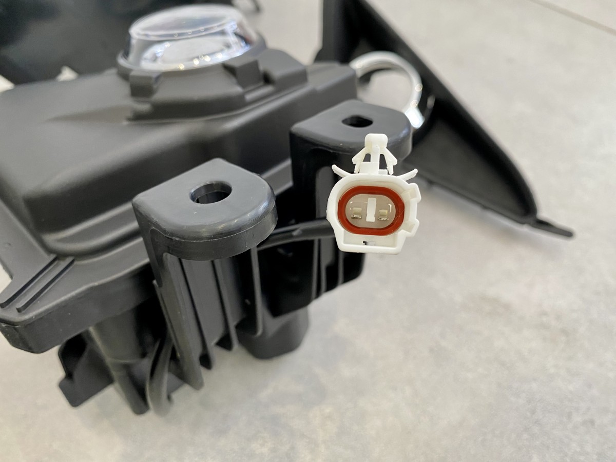 Led туманні фари + заглушки + покажчики повороту Lexus GX 460 2014-2021 (ліва+права) 6