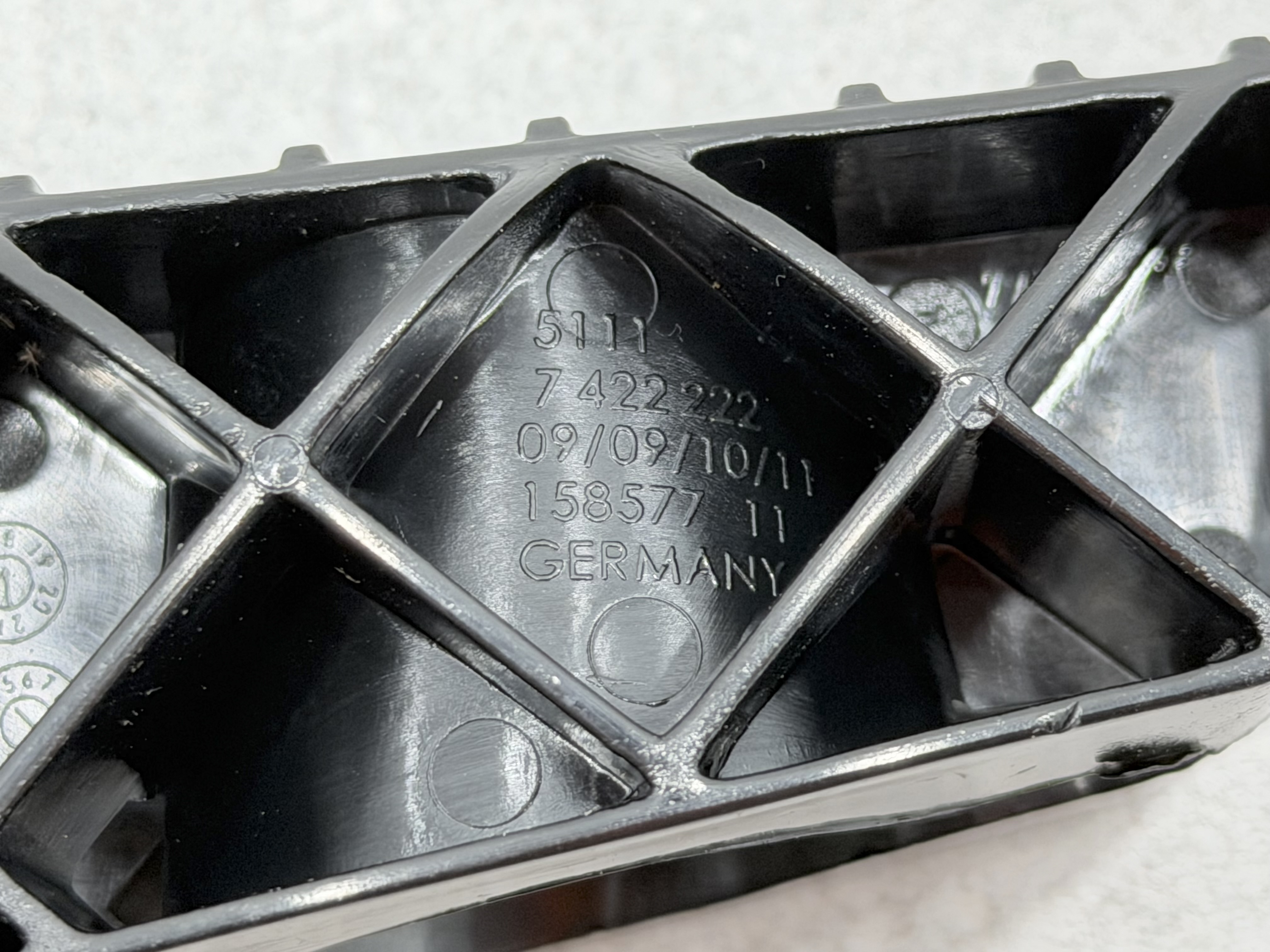 Демпфер нижнього підсилювача переднього бампера 51117422222 для BMW 3 series G20 G21 4
