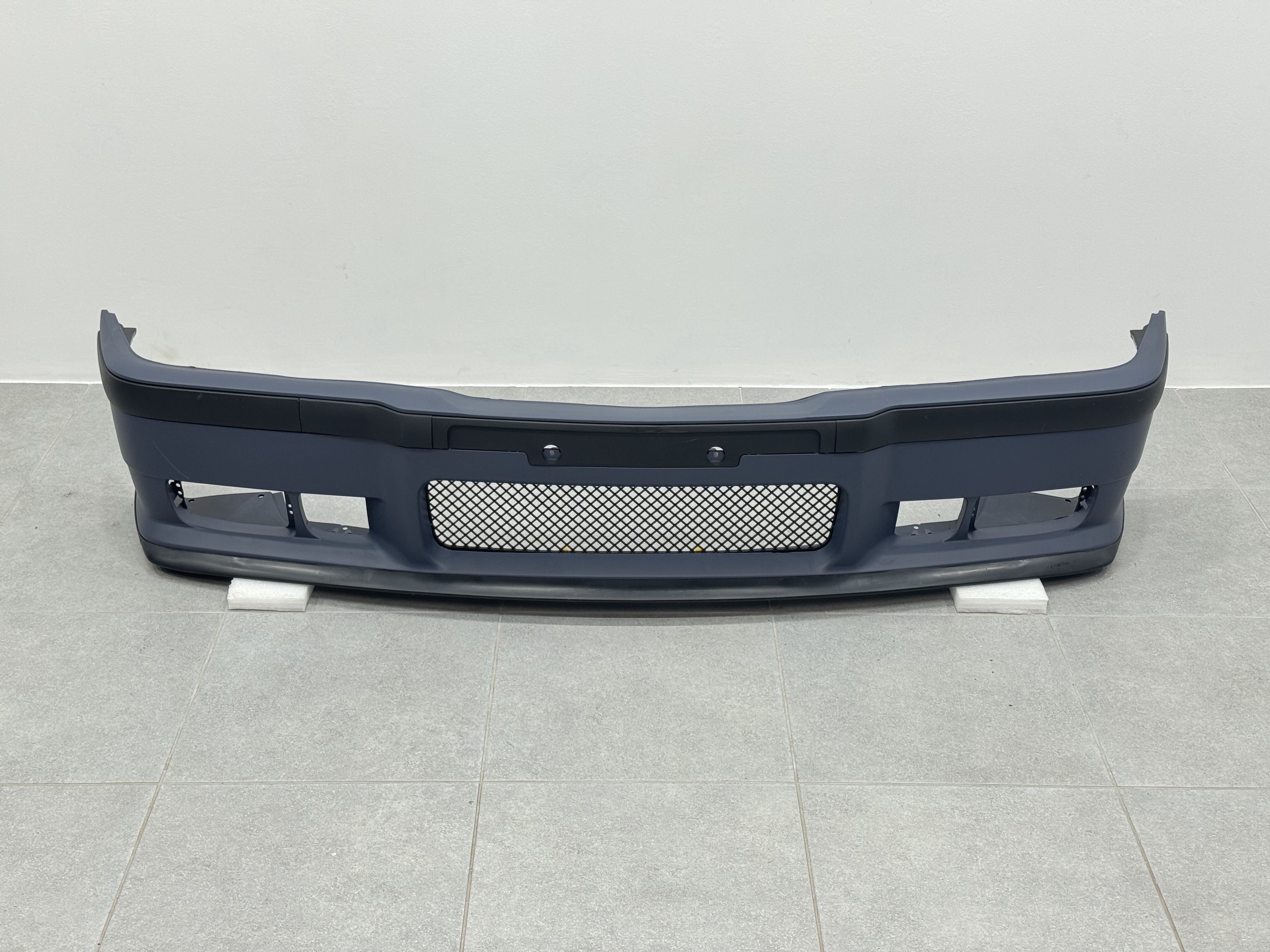 Бампер передній зі спідницею M Paket BMW 3 Series E36 1991-1998 2