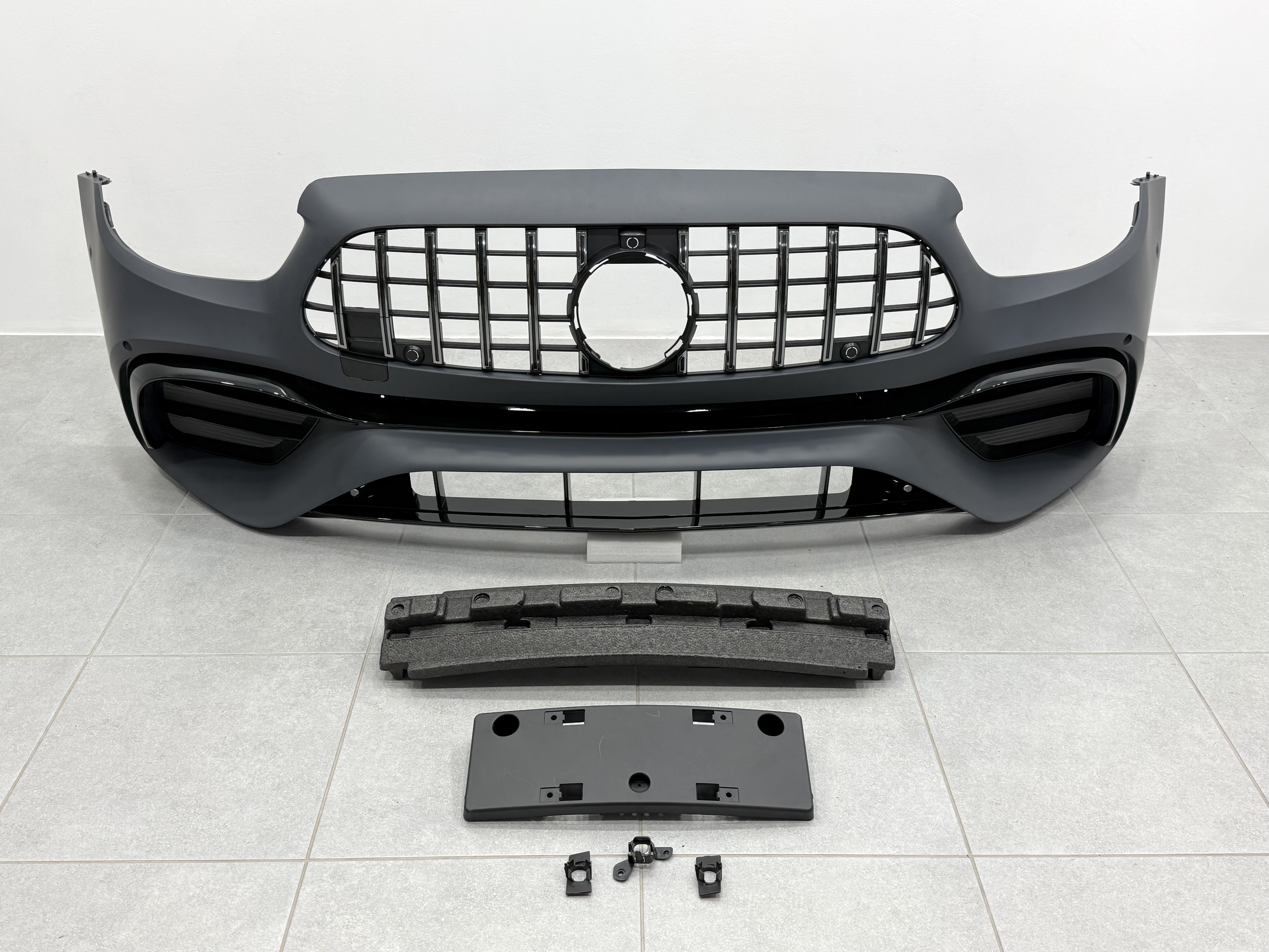 Обвіс Mercedes E Class C238 стиль AMG E63 2020-2023 4