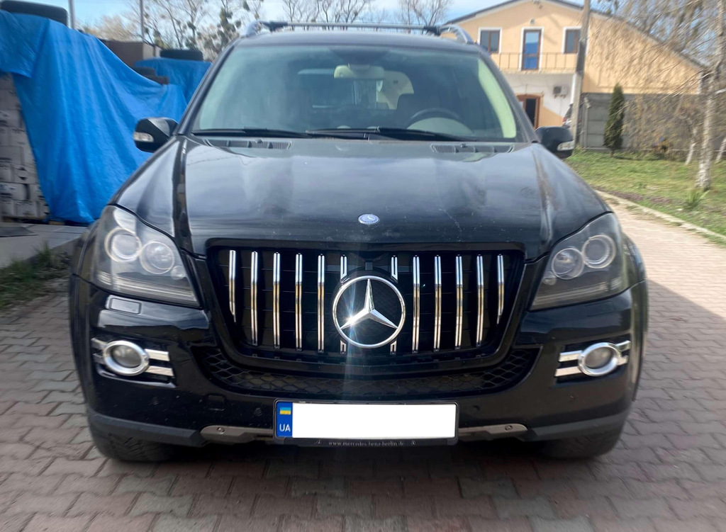 Передня решітка GT Panamericana (для GL550 USA)