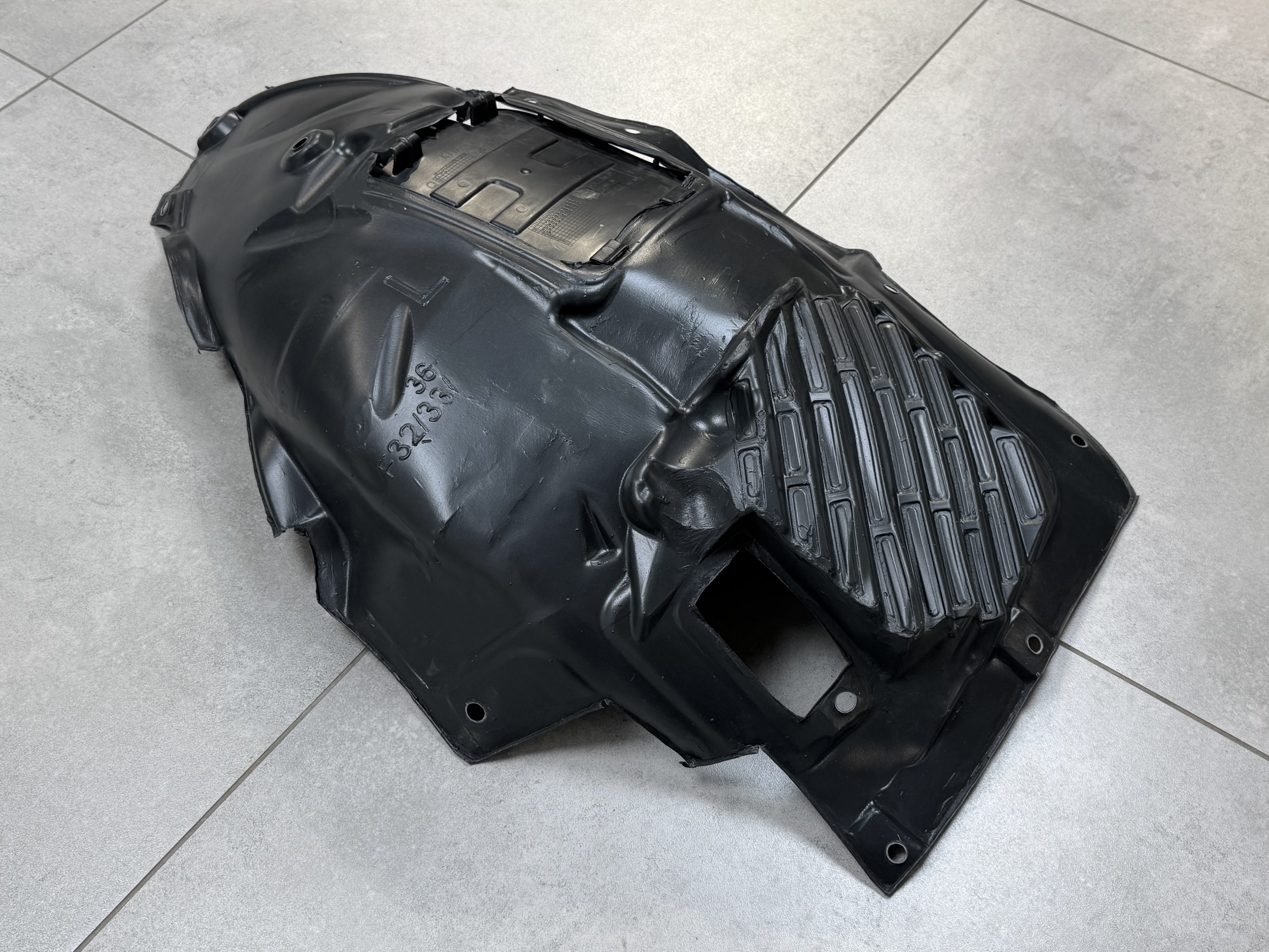 Підкрилок лівий передній M Paket 51717260731 для BMW 4 series F32 F33 F36 2013-2020 4