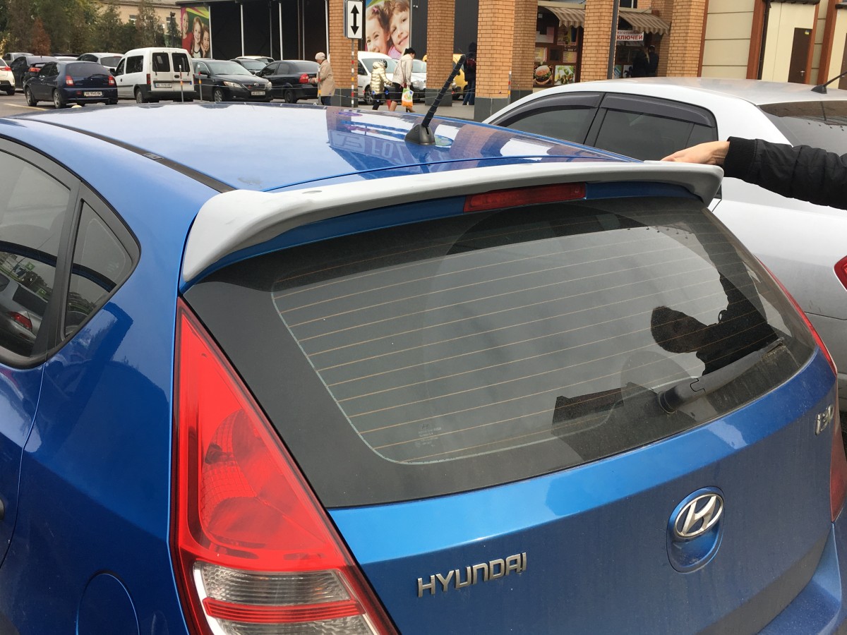 Спойлер козирок Hyundai I 30 2007-2011 хетчбек ABS пластик під фарбування 5
