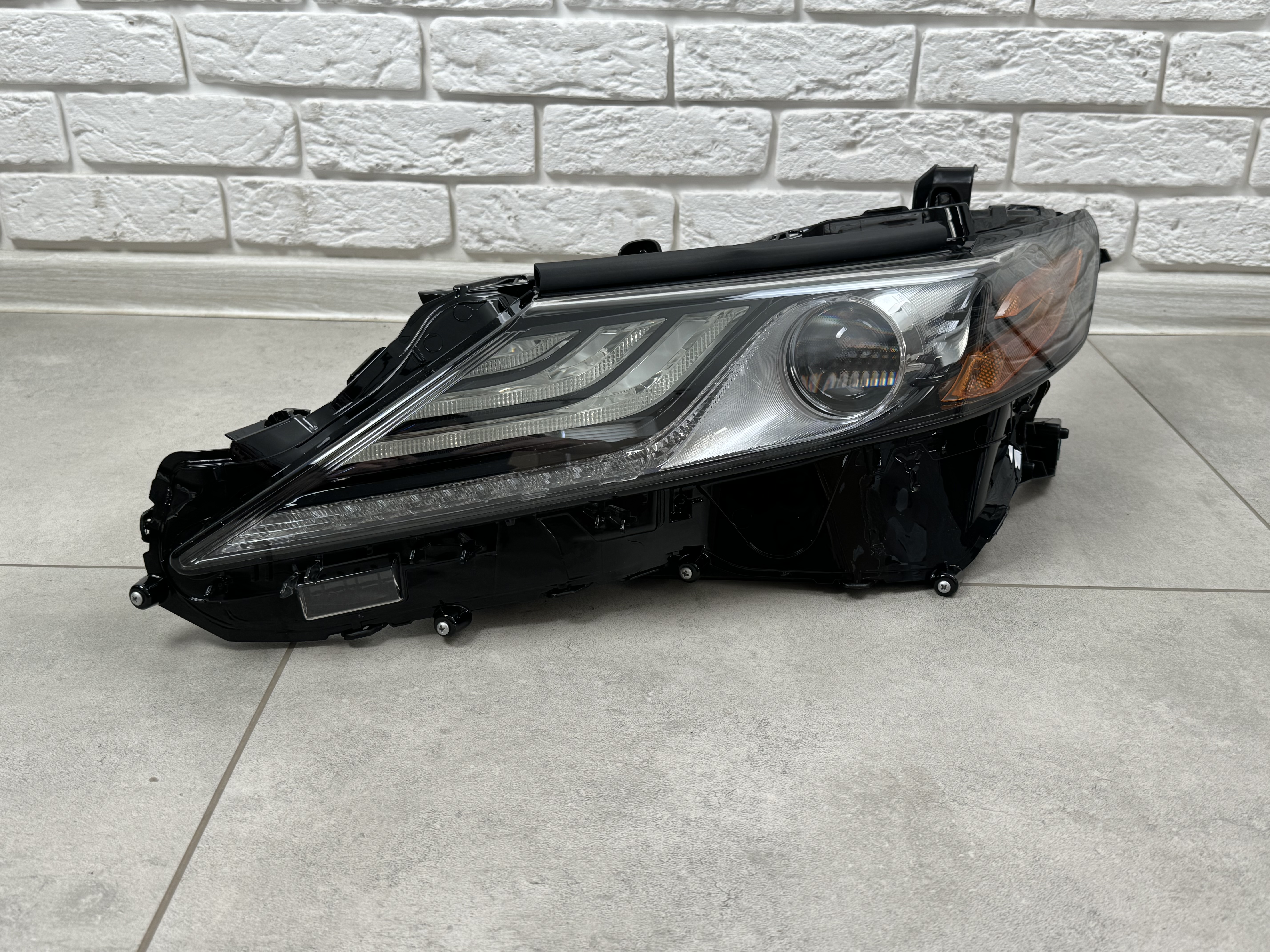 FULL LED ліва фара рестайлінг XSE 2021 для Toyota Camry 70 USA 2017-2024 2