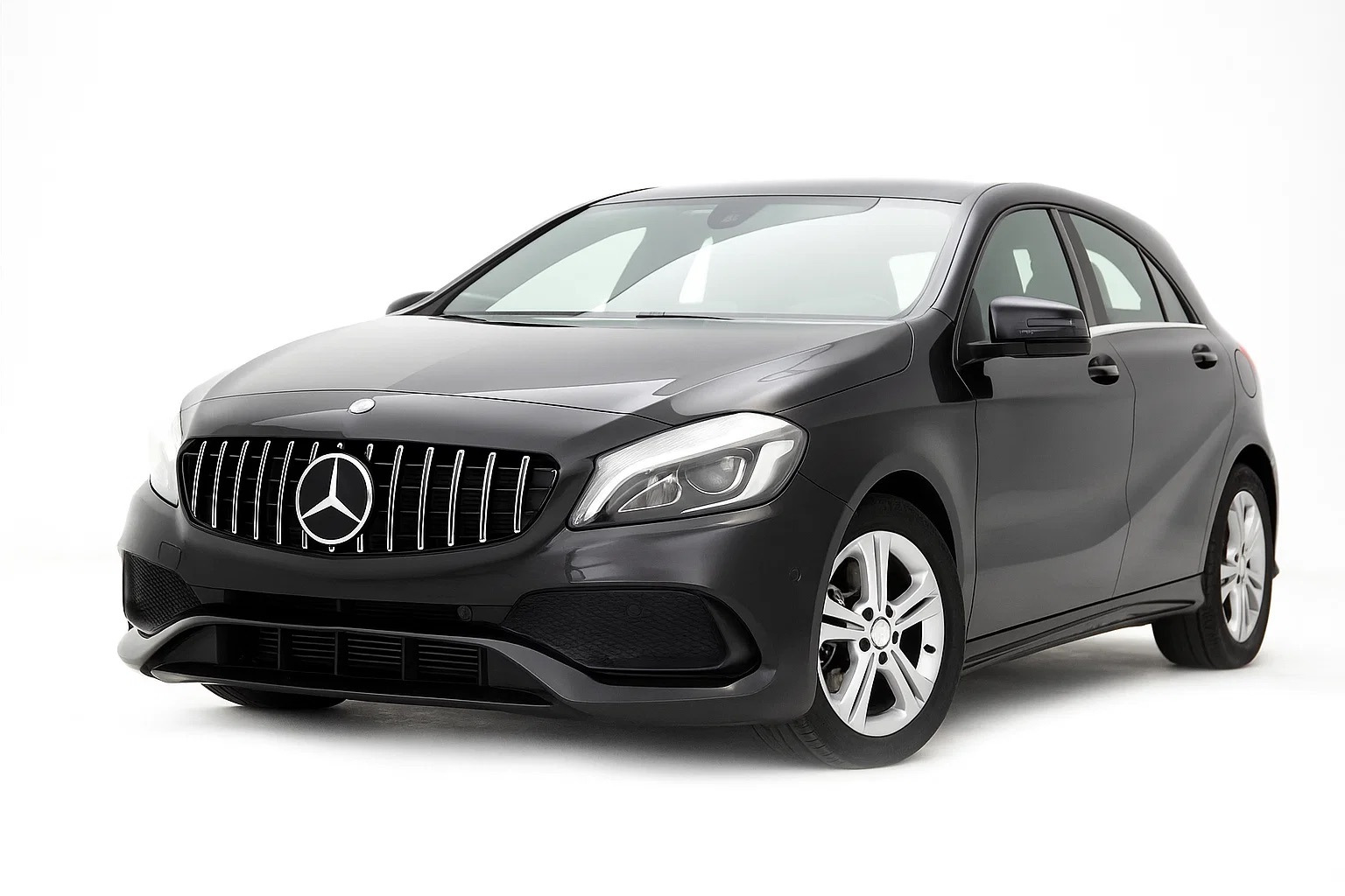Передня решітка GT Panamericana (2012-2015) 2