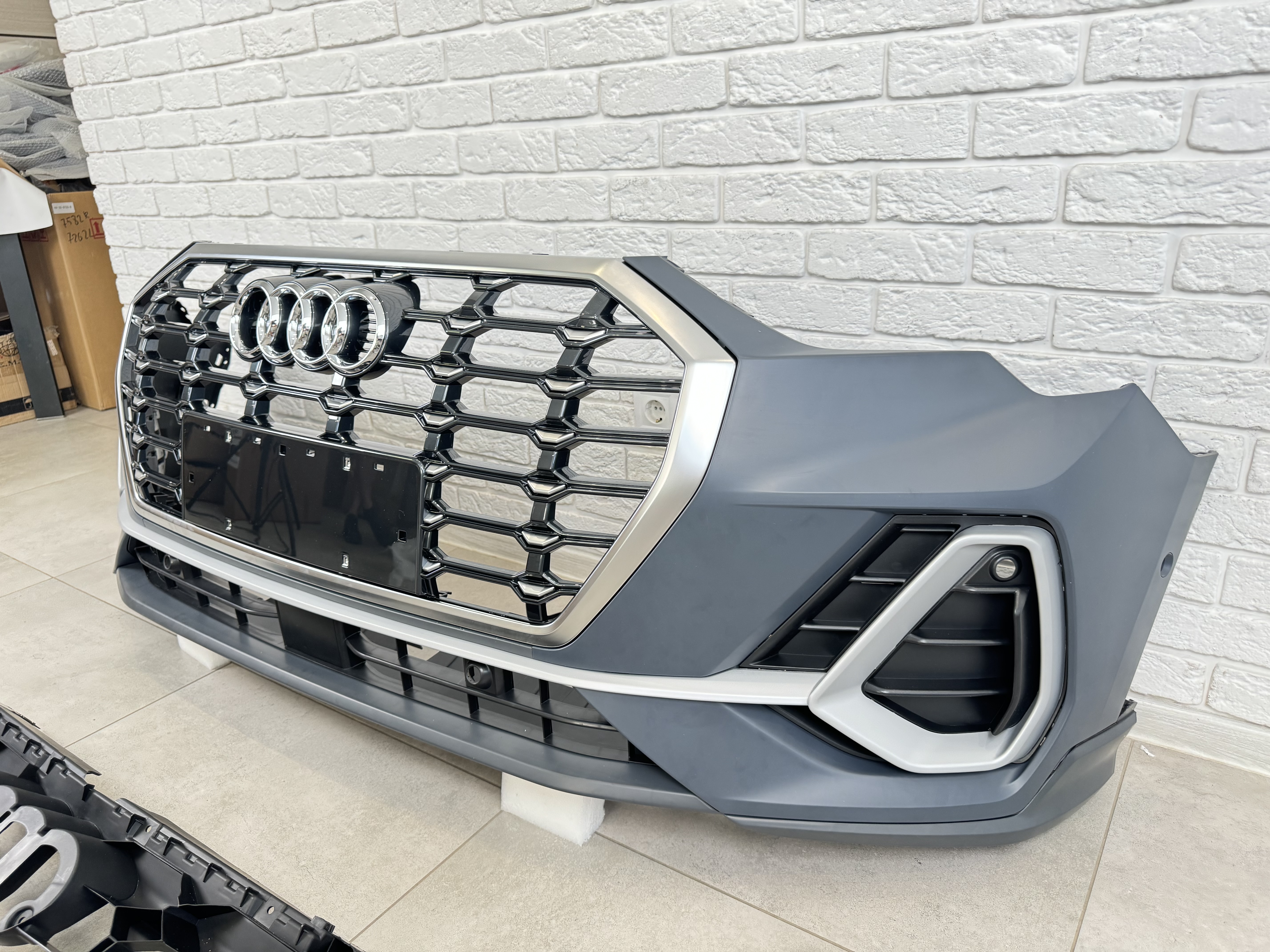 Бампер передній у зборі S-line Audi Q3 2019- 4
