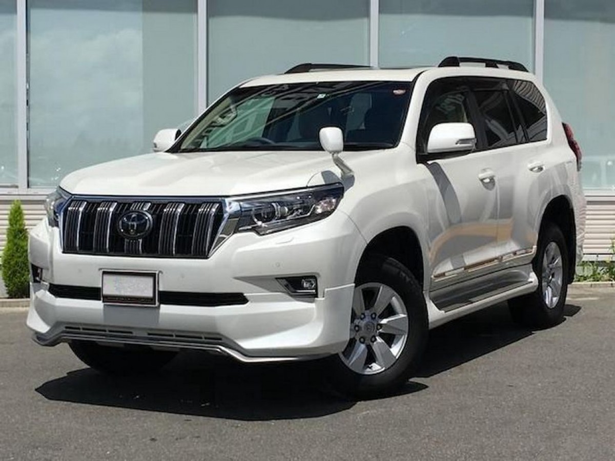 Спідниця переднього бампера OEM Toyota Land Cruiser Prado 150 2018- колір чорний 202 3