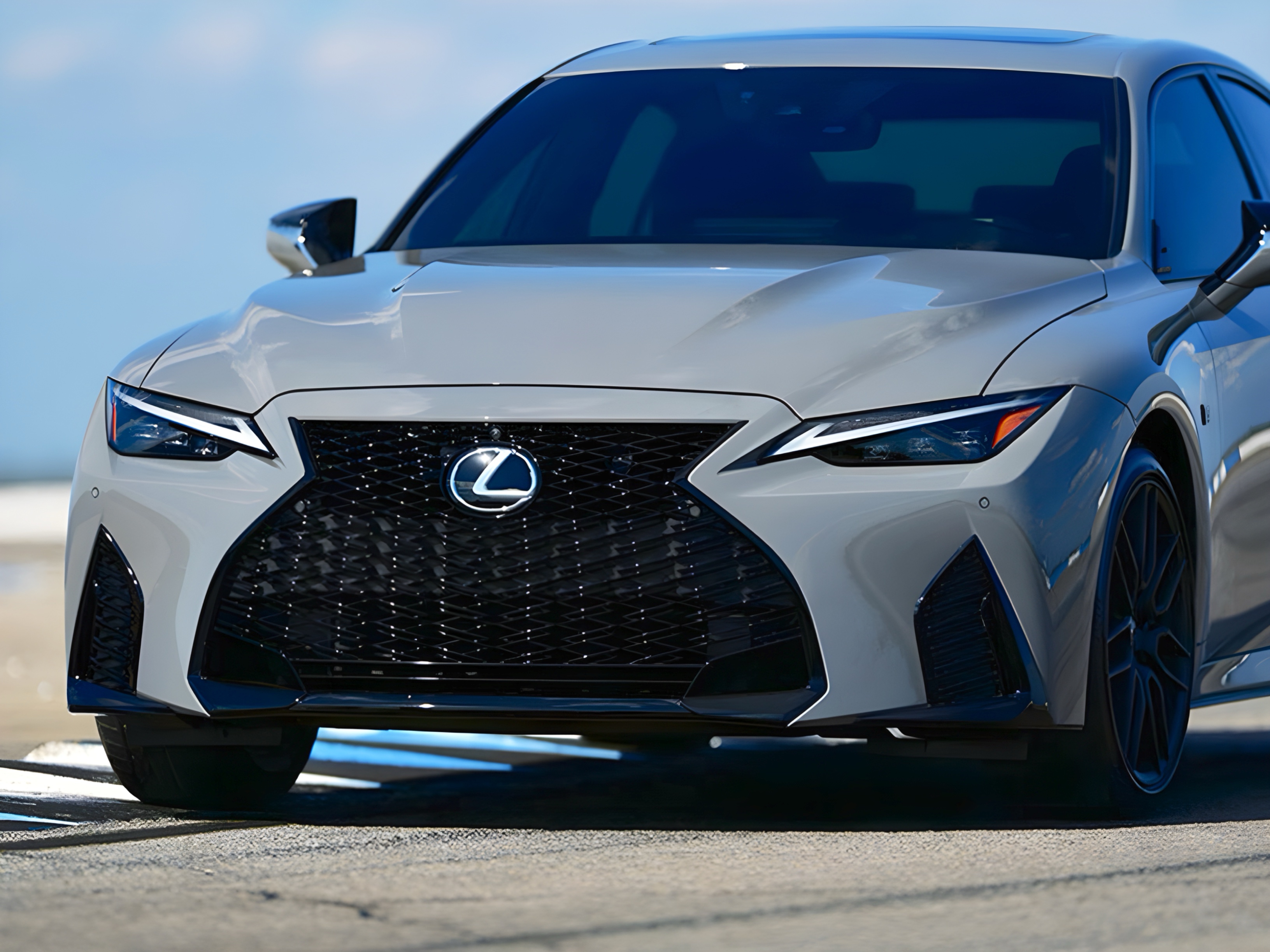 Бампер передній у зборі F-Sport Lexus IS 2021+ 2