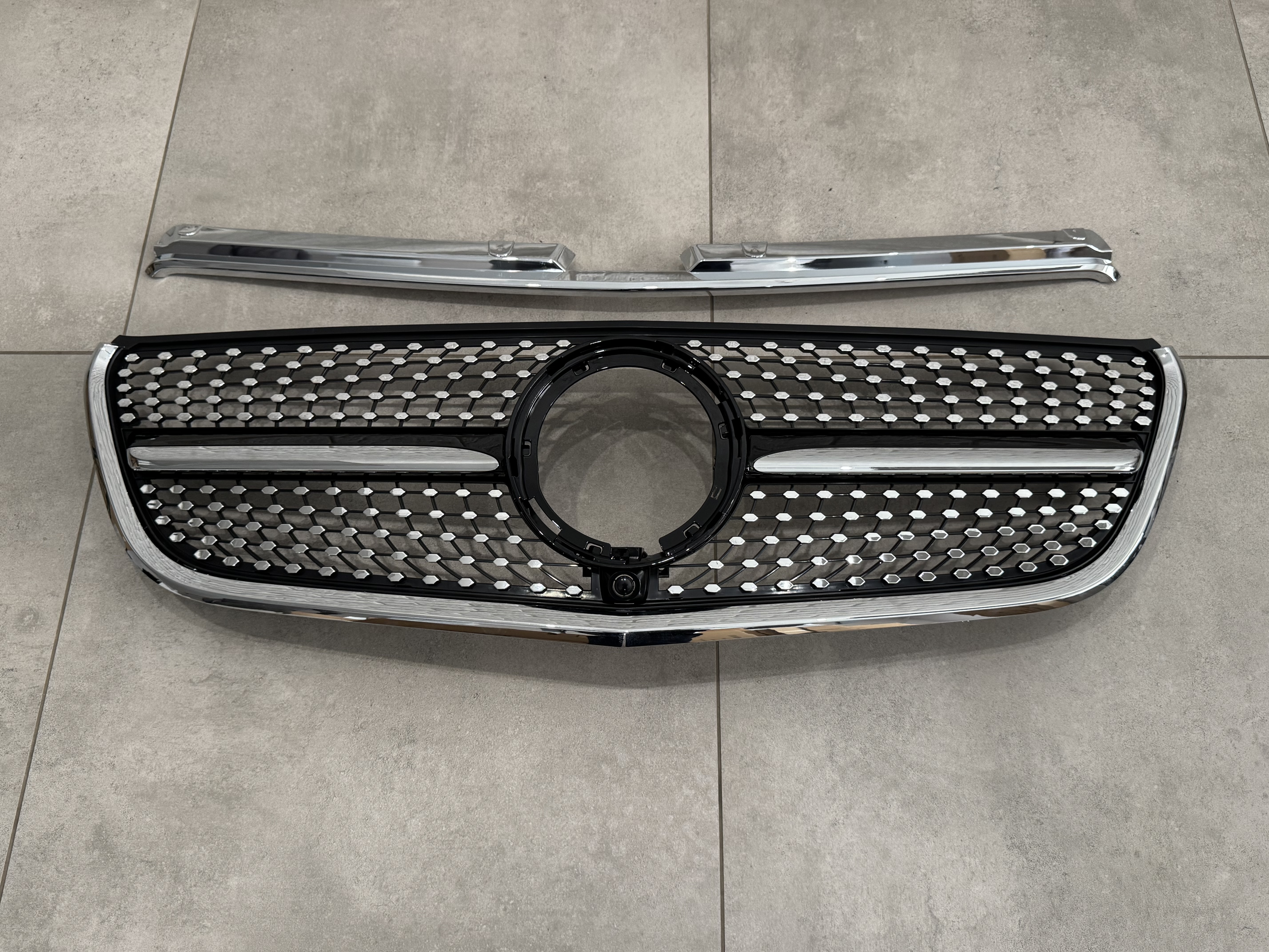 Решітка радіатора DIAMOND BLACK Mercedes Benz Vito W447 2020-2023 2