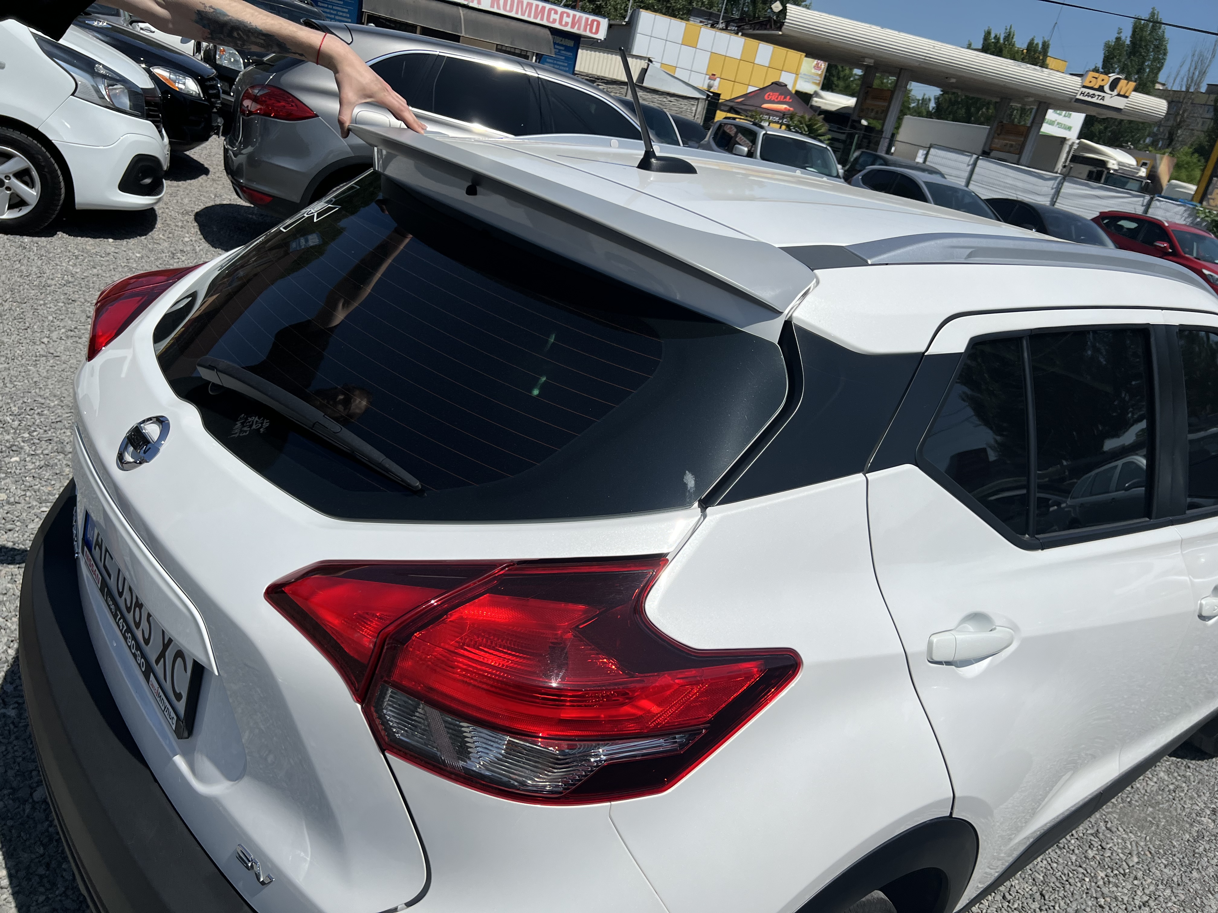 Спойлер козирок задніх дверей Nissan Kicks 2016-2022 ABS пластик під фарбування 4