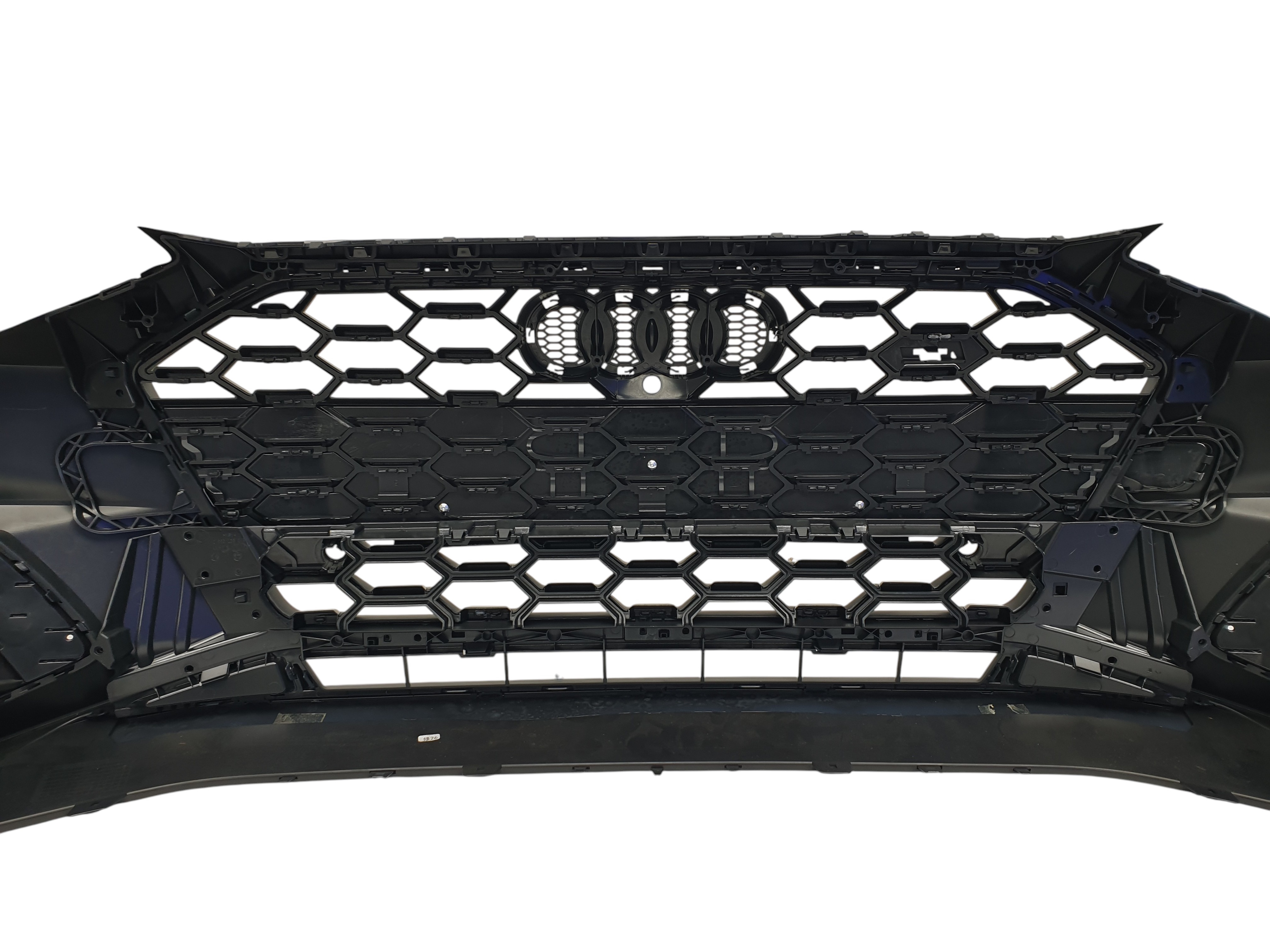 Передній бампер (S-Line) V2 на Audi A4 B9 2019-2023 року 5