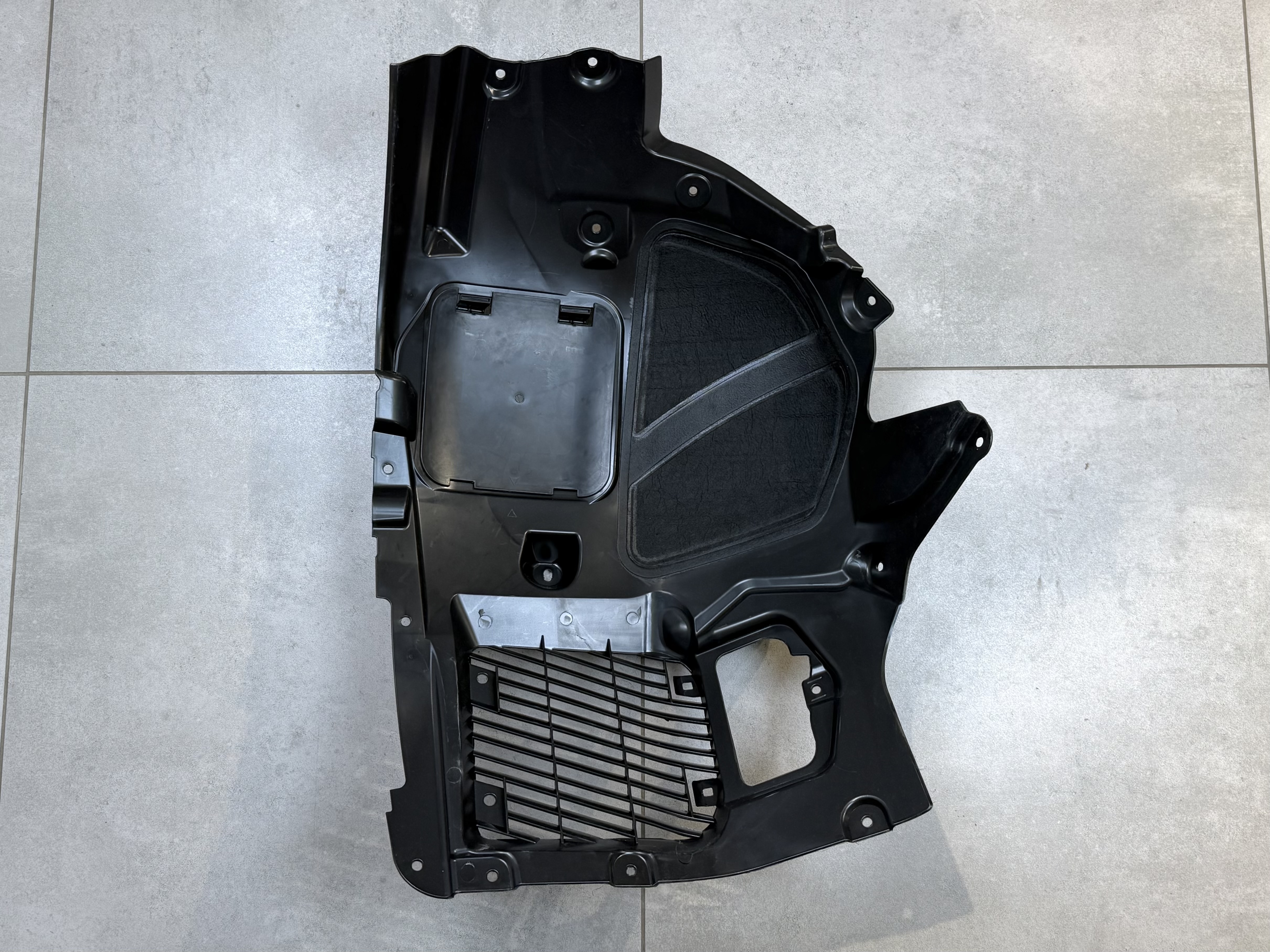Підкрилок лівий передній 51717340785 для BMW 5 series G30 G31 2017-2023 5