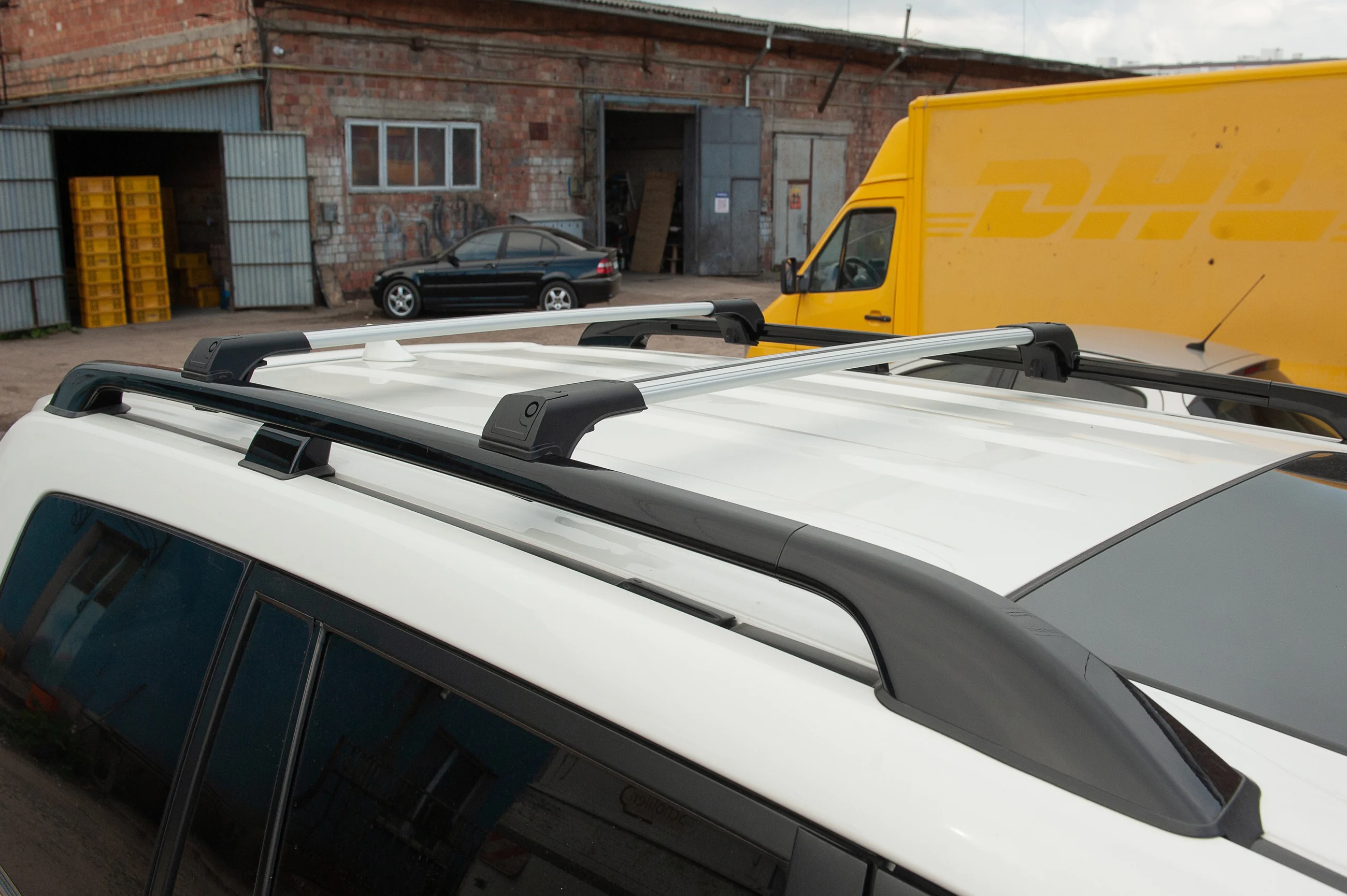 Багажник (поперечини) на звичайні рейлінги без ключа Flybar V1 (2 шт) до 110 см, Чорний