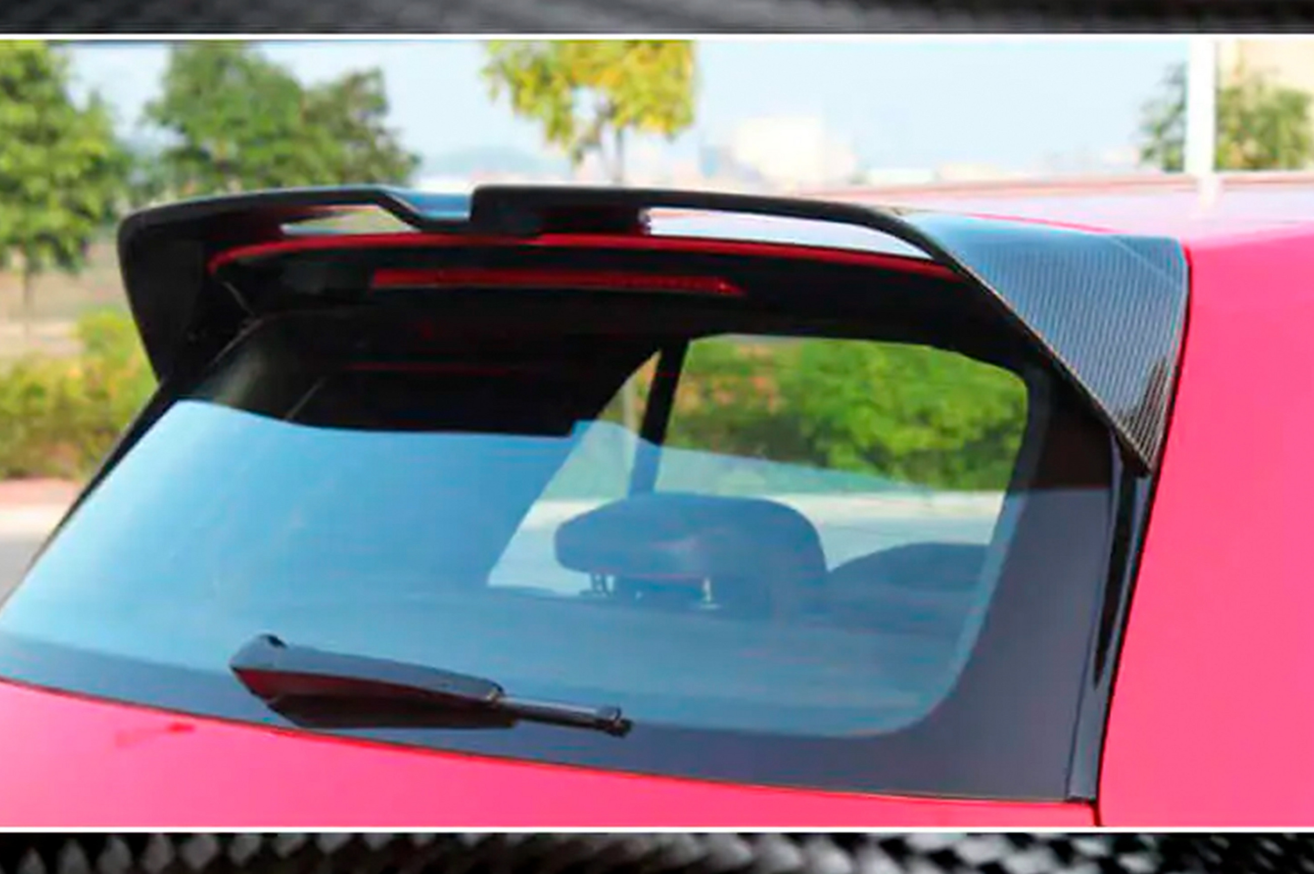 Спойлер V5 (для GTI/R HB, Карбон) 6
