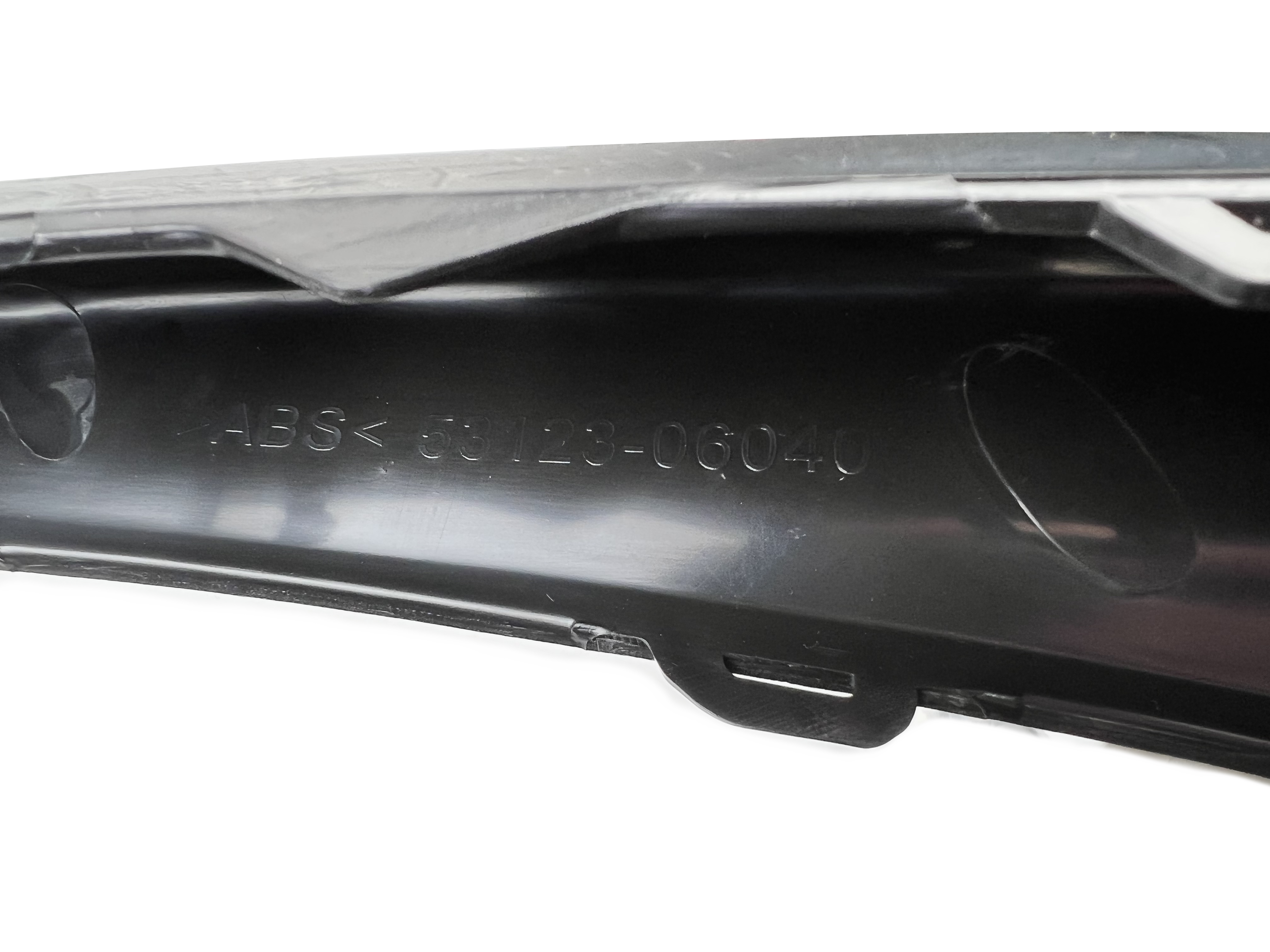 Накладка бампера нижня права Toyota Camry SE / XSE 70 2018+ 5