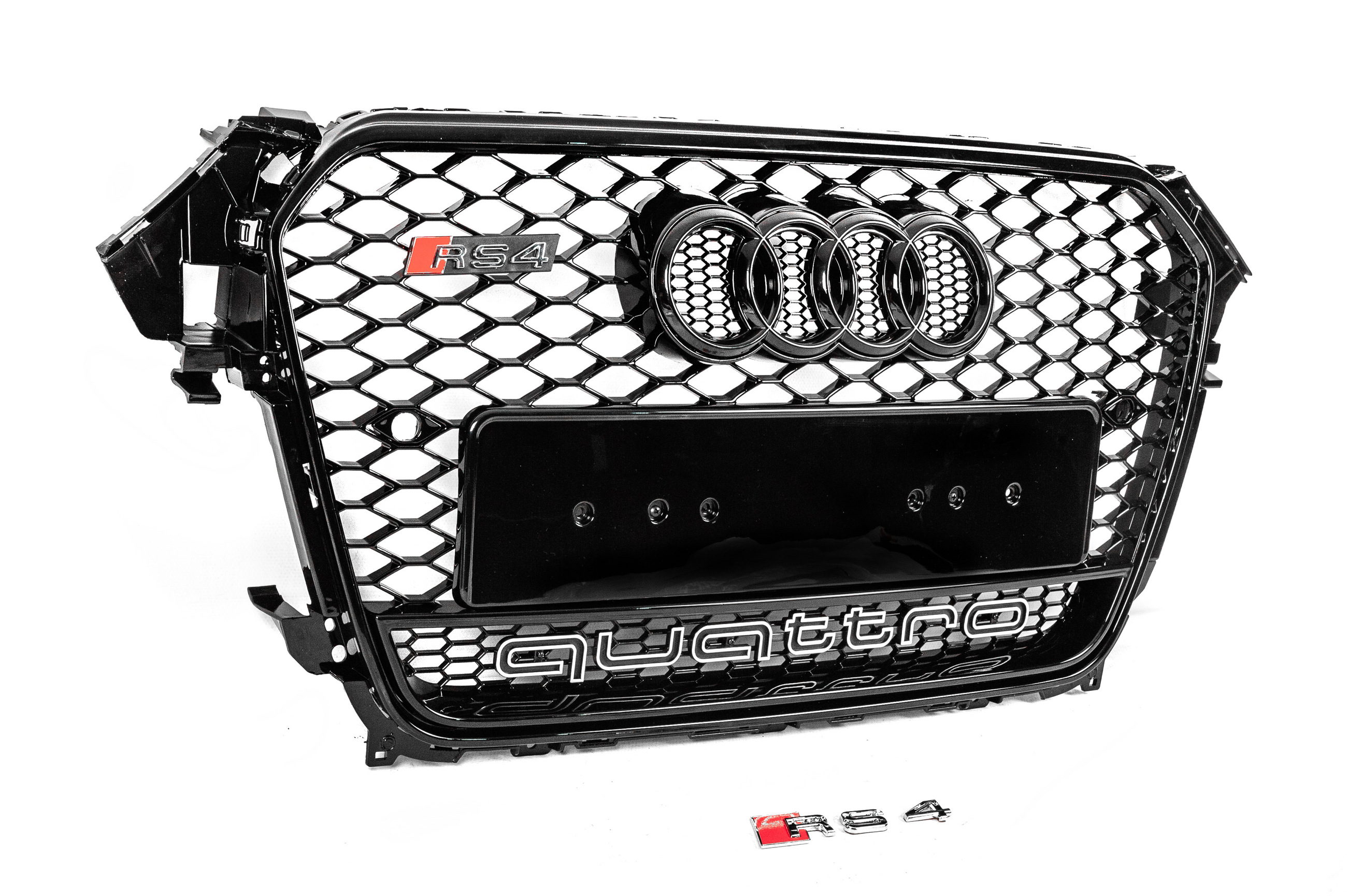 Передня чорна решітка RS-style з написом Quattro (2012-2015) 2