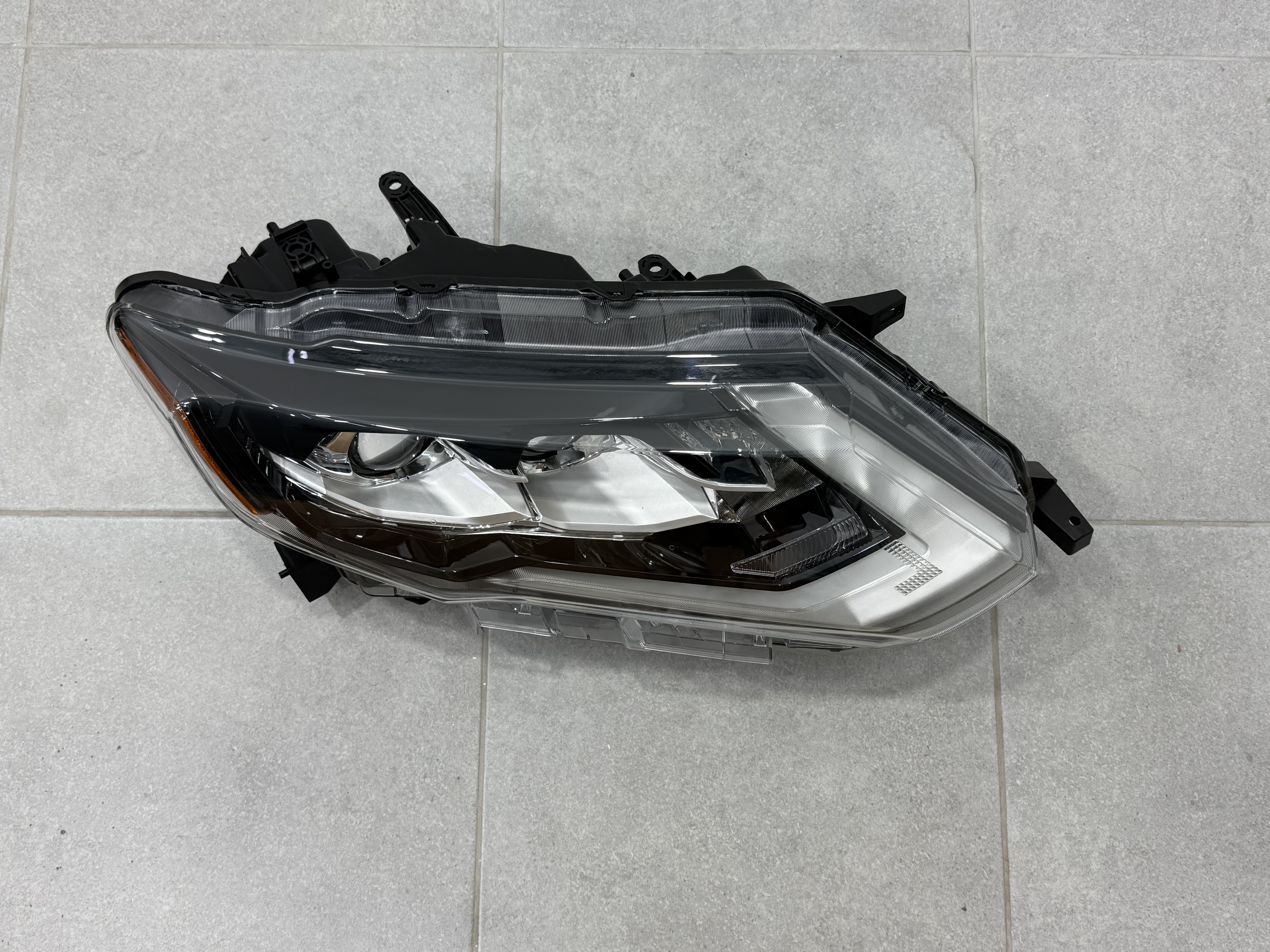 Права фара Full LED 2 лінзи ХРОМ для Nissan Rogue 32 2017-2020 5