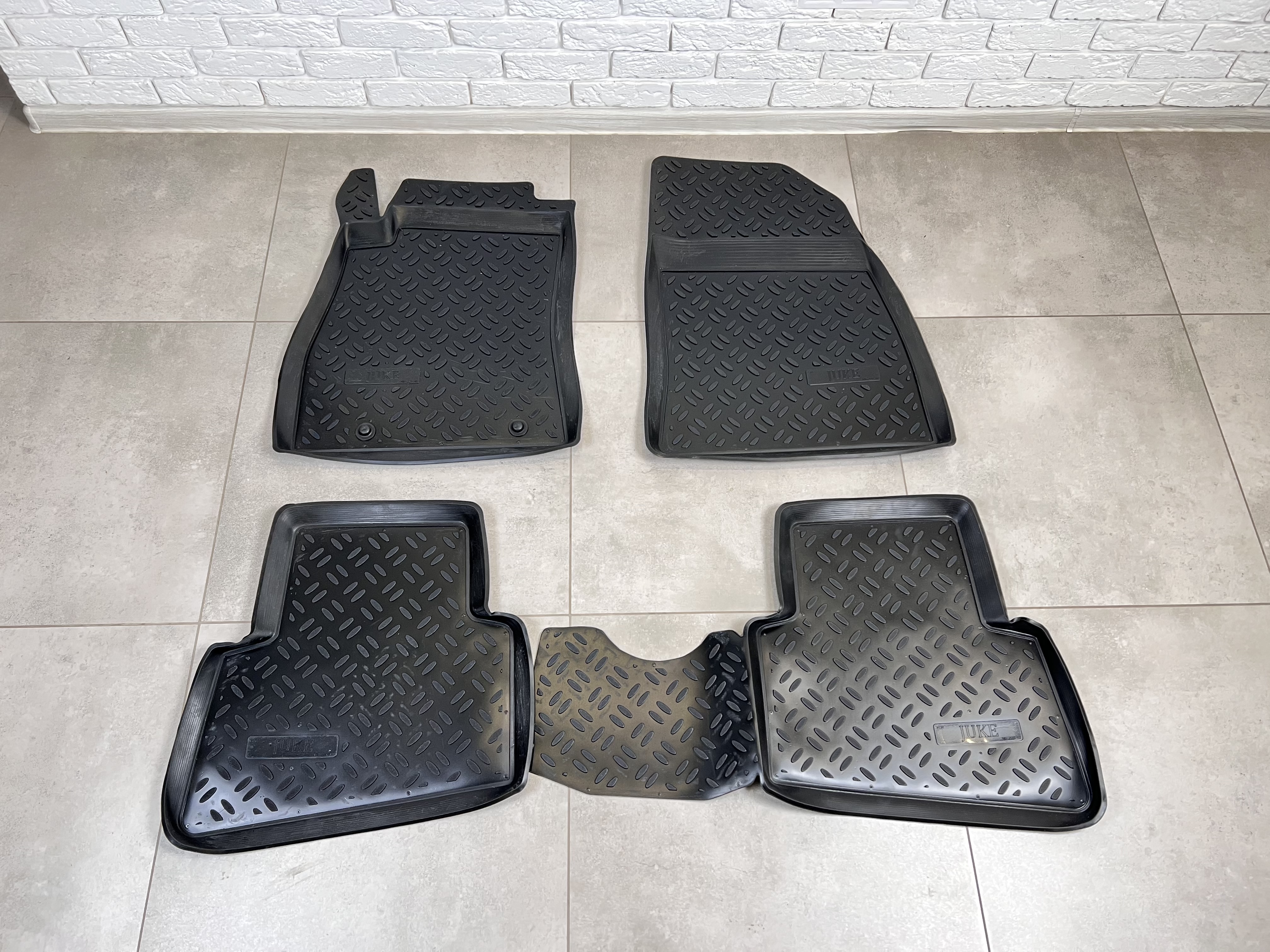 Килими салону поліуретанові з бортом Aileron Nissan Juke 2011-2017 комплект 4шт. 4