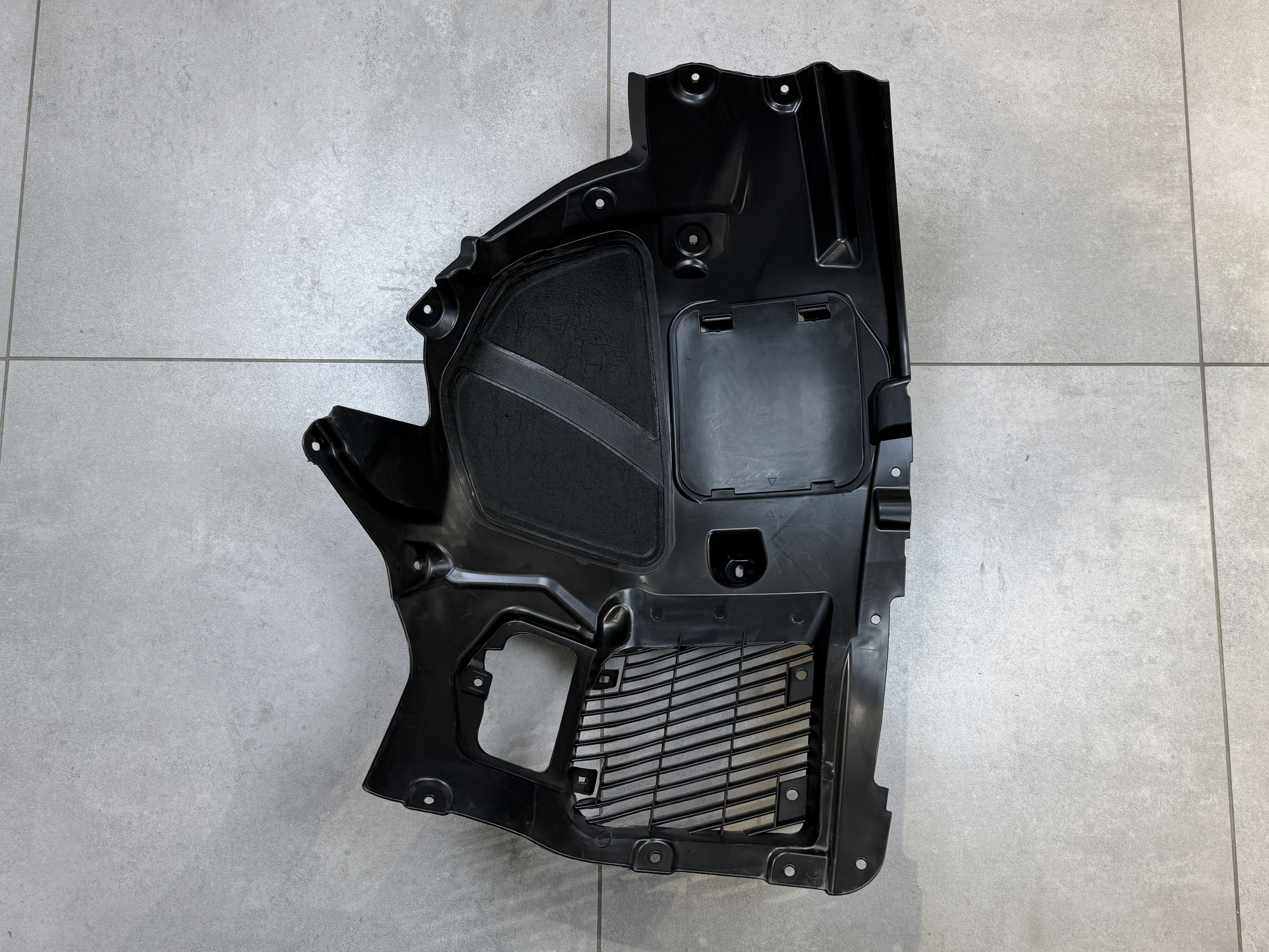Підкрилок правий передній 51717340786 для BMW 5 series G30 G31 2017-2023 5