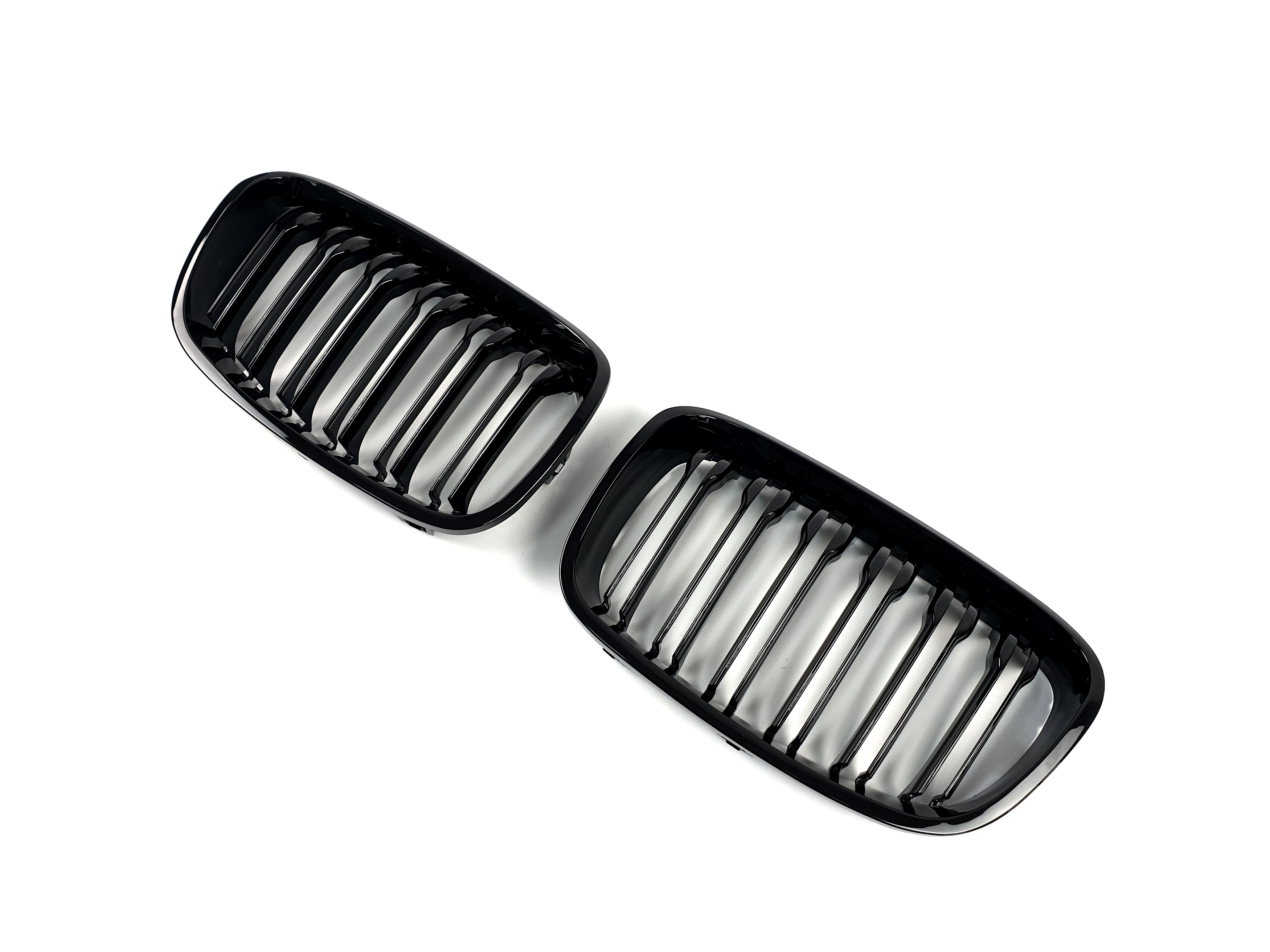 Ніздрі Чорний глянець (Подвійні M-Look) на BMW 1 Series F20 / F21 2011-2015 року 2