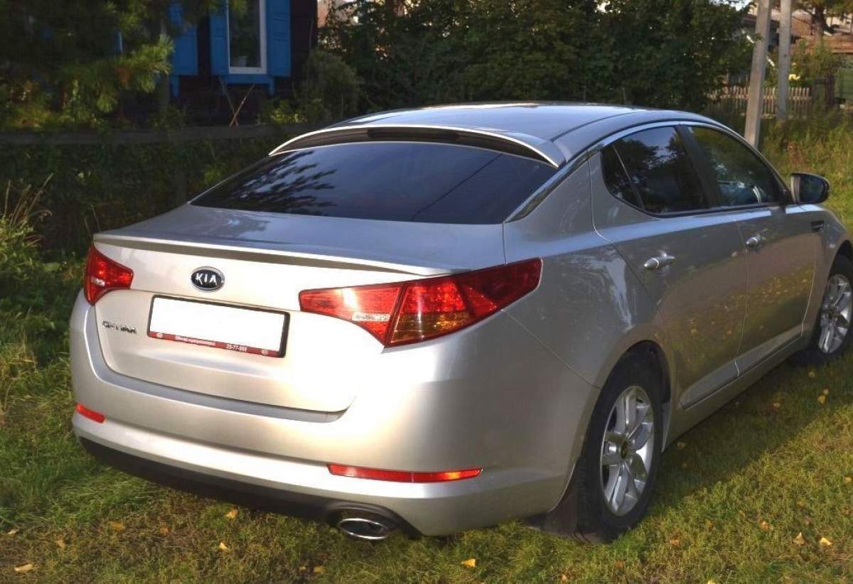 Козирок на скло Kia Optima 2010-2015 ABS пластик під фарбування 3