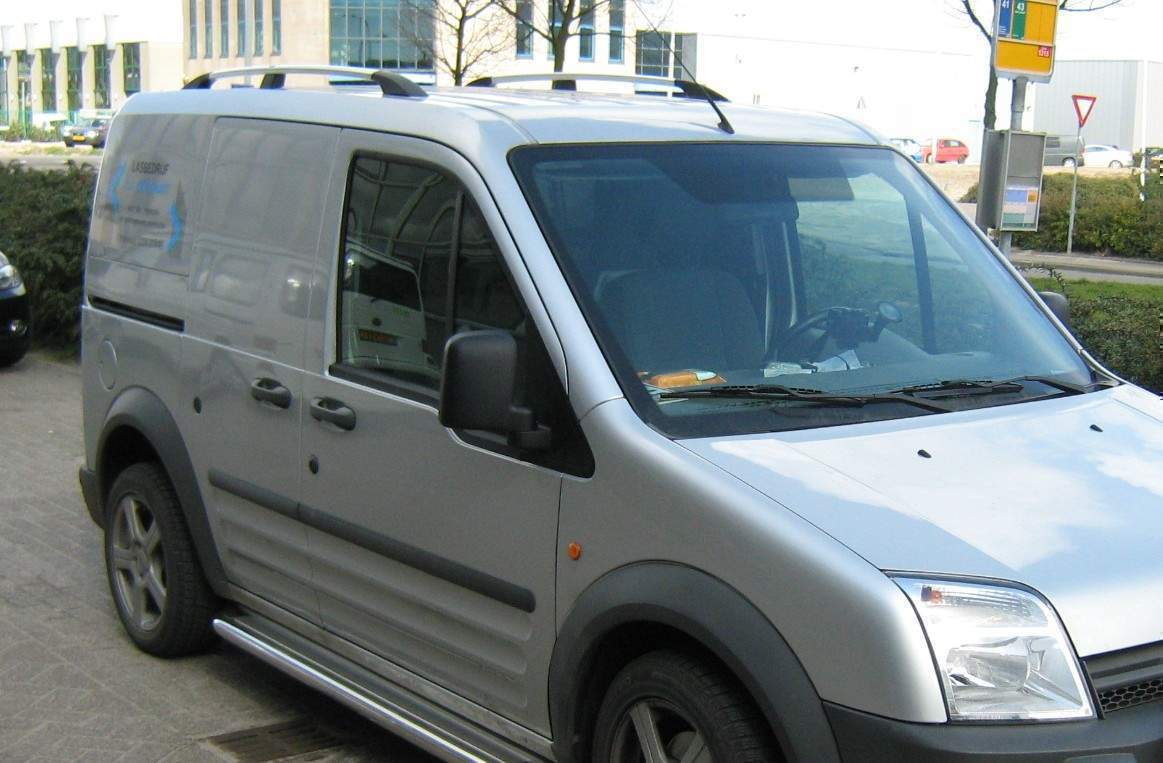 Рейлінги на дах із пластиковими кріпленнями Ford Transit Connect / Tourneo 2004-2014 КОРОТКА БАЗА, під хром (полірований алюміній) 4