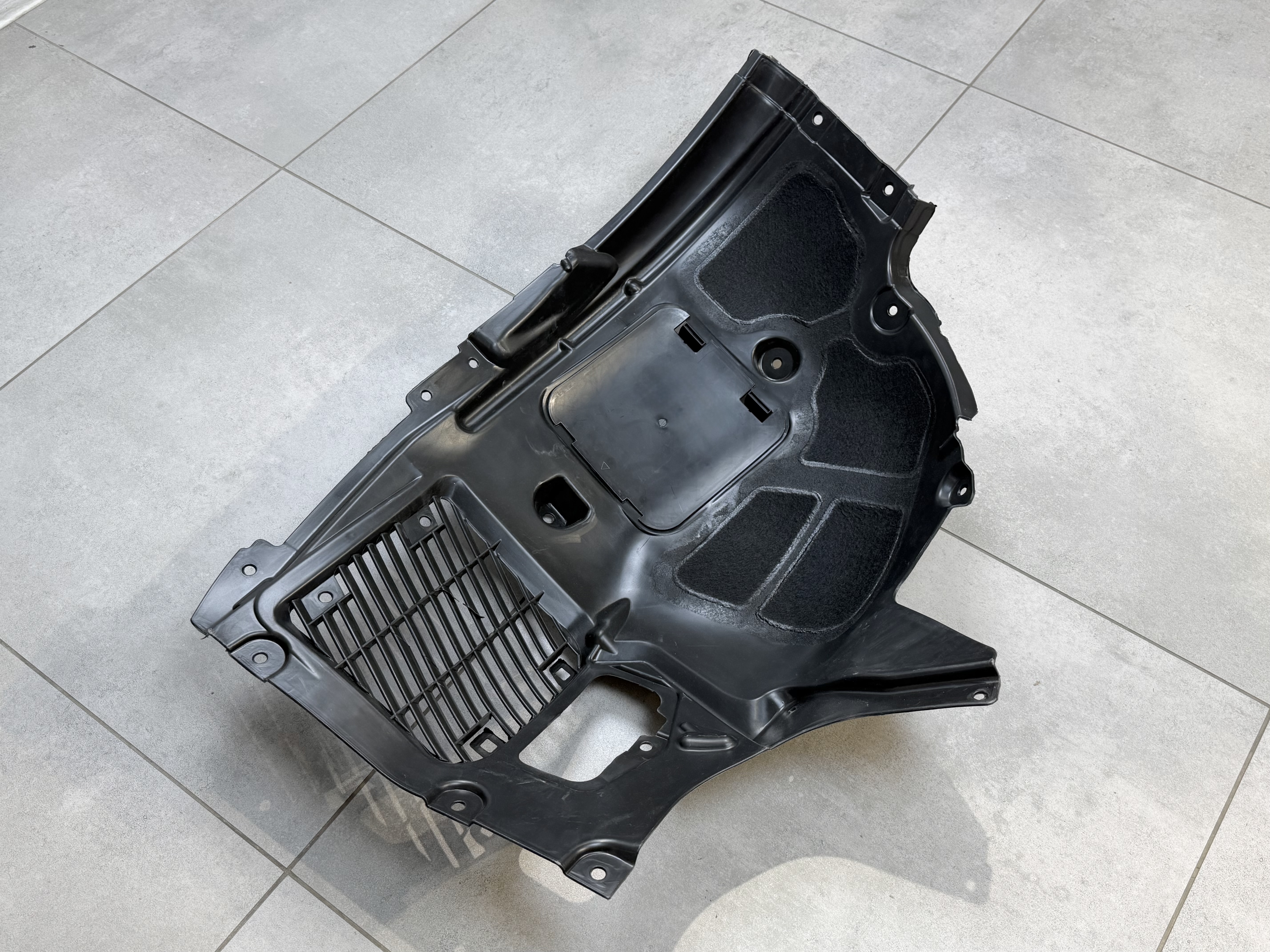 Підкрилок лівий передній 51717493365 для BMW 7 series G11 G12 2015-2021 6