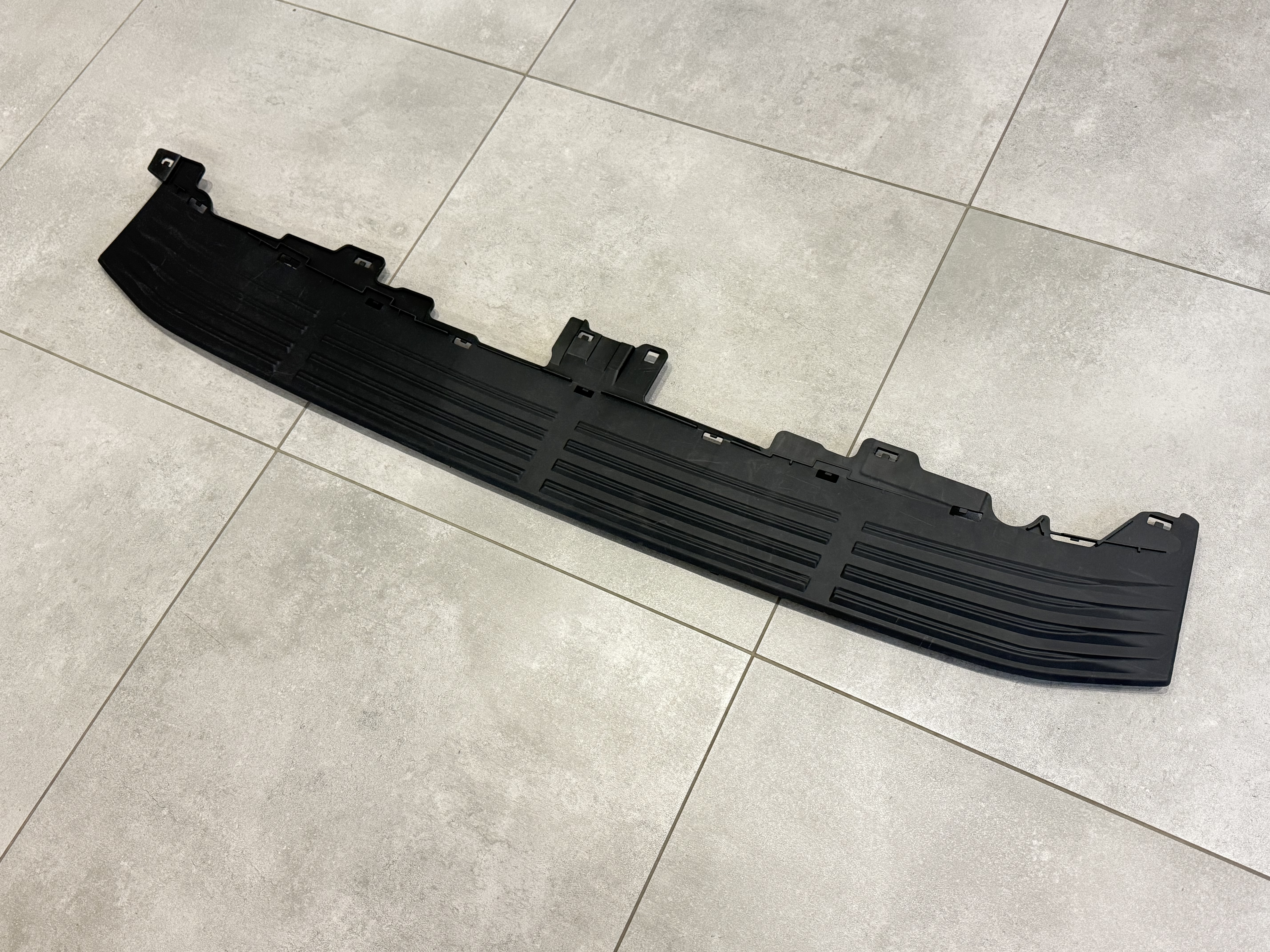 Накладка полка заднього бампера 5216260100 Lexus GX 460 2014-2023 3