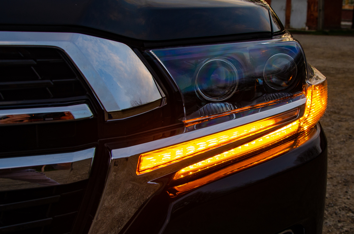 Вії з LED (2016↗) 2