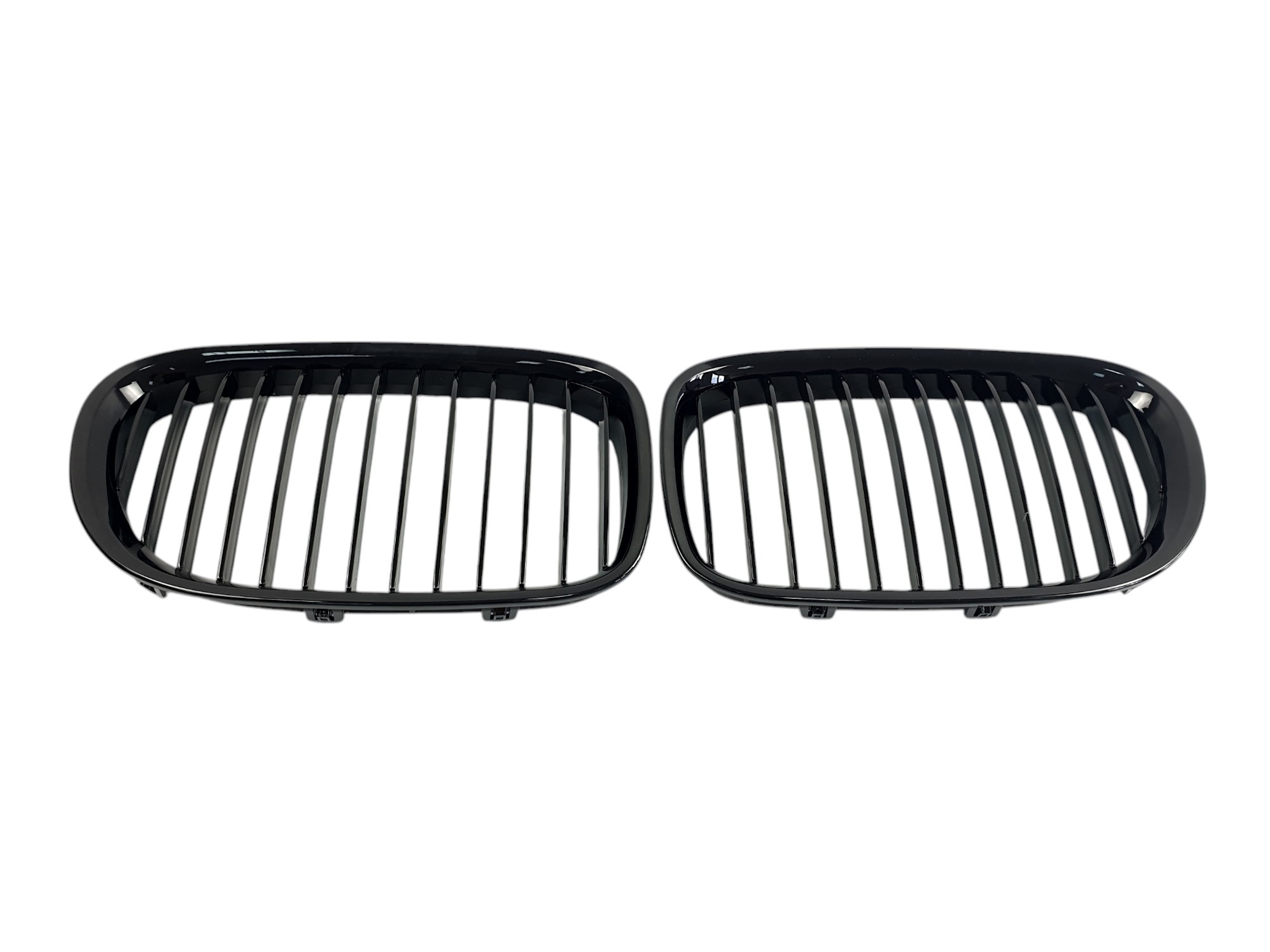 Ніздрі Чорний глянець (1 Bar) V2 на BMW 7 Series F01 / F02 2008-2015 року 2